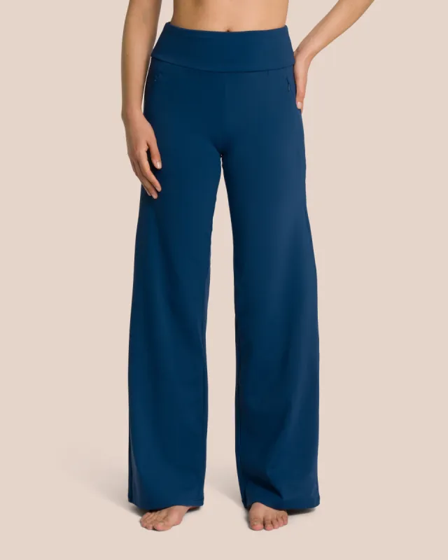 Florence Straight Leg Pant Petite sold by Oceansapart