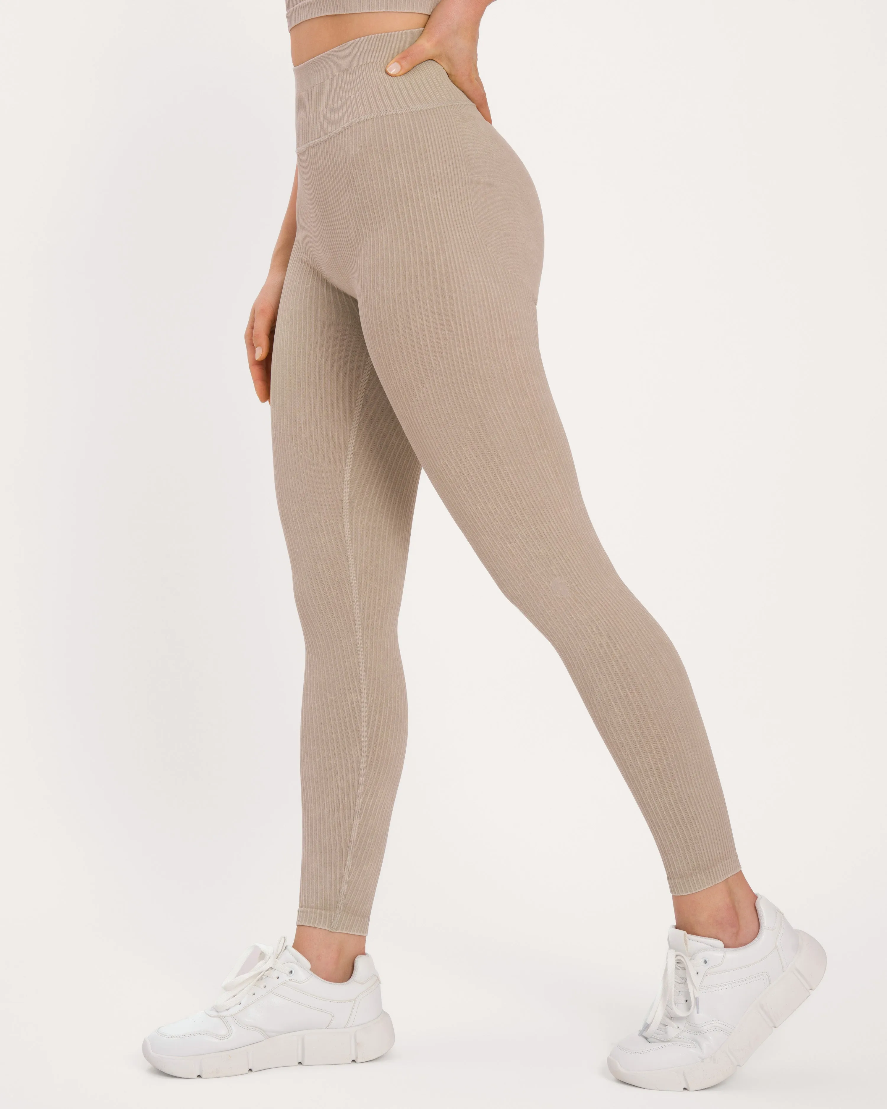 Harley Set - Dove Grey sold by Oceansapart product image thumbnail 3