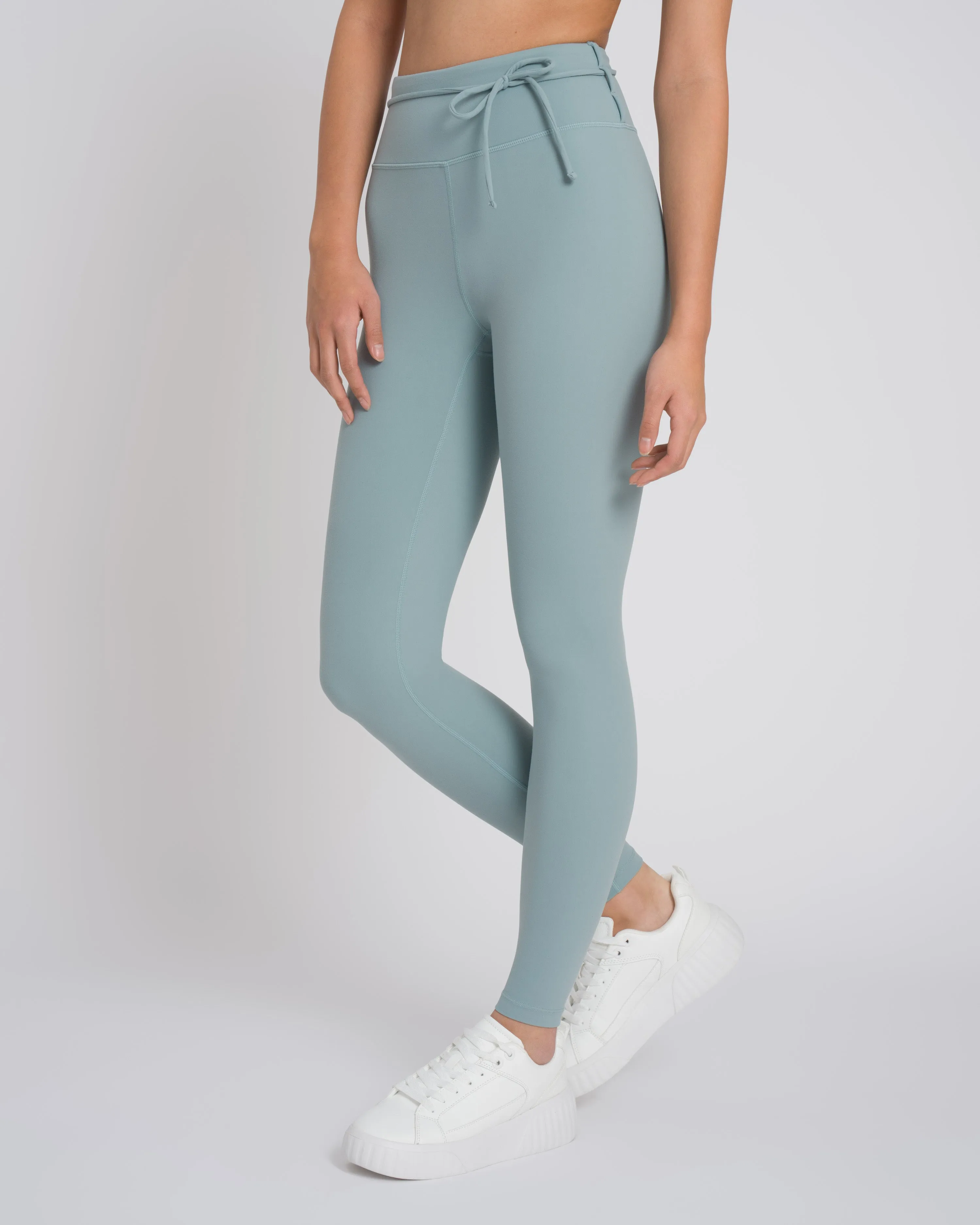 Gianna Pant sold by Oceansapart product image thumbnail 2