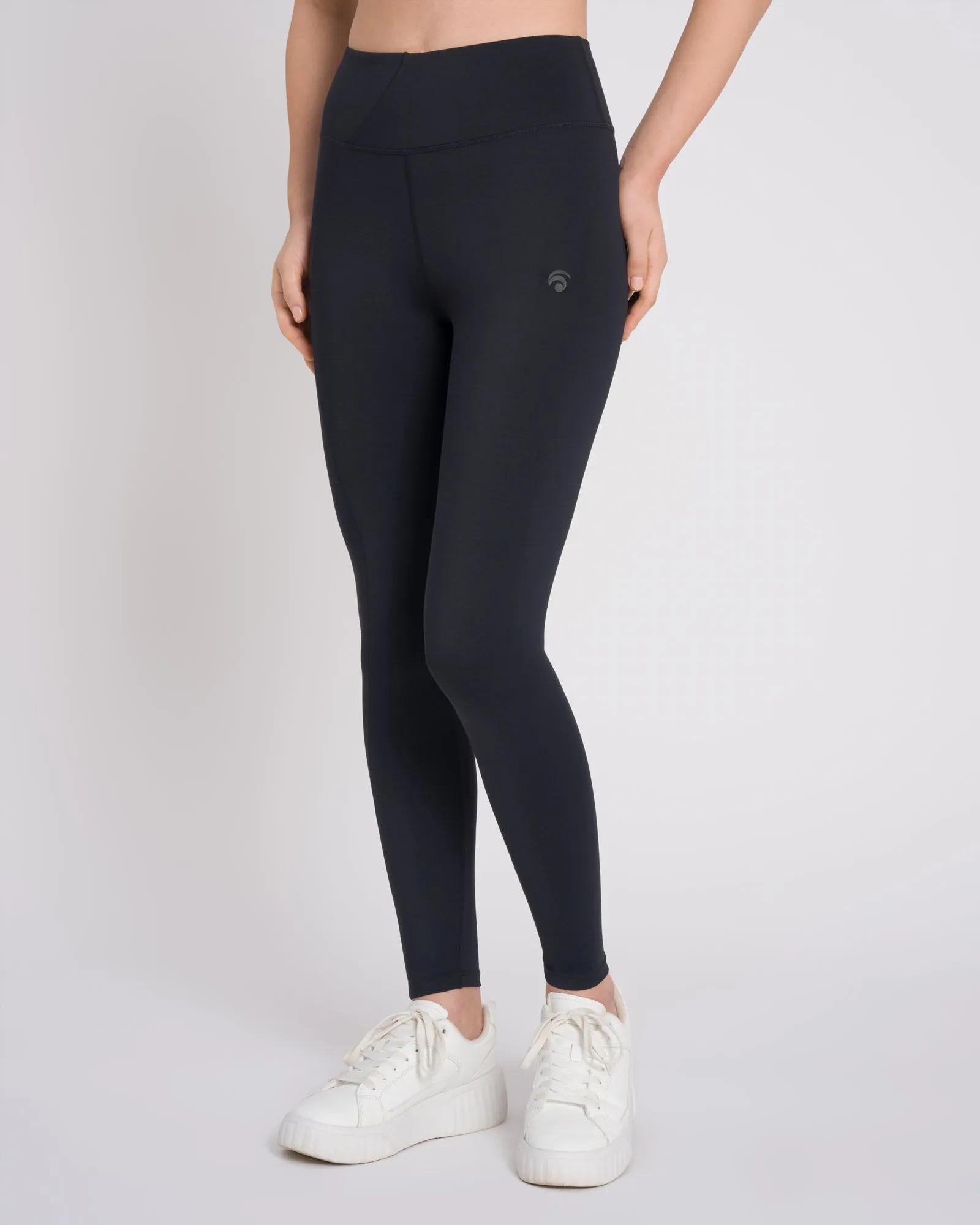 Mera Set Deluxe - Black sold by Oceansapart product image thumbnail 4