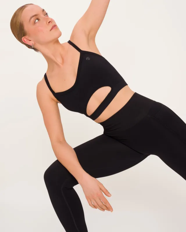 Fleur Set - Black sold by Oceansapart