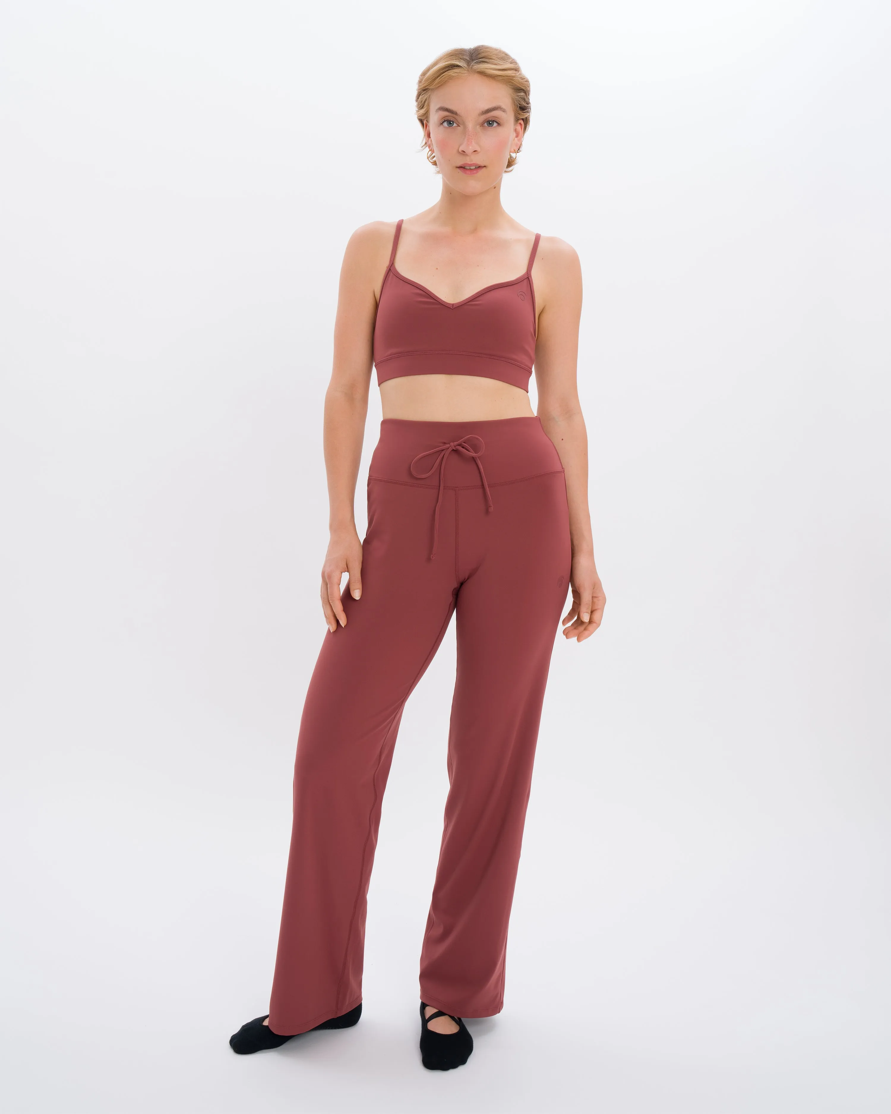 Eve Wideleg Set - Cayenne sold by Oceansapart