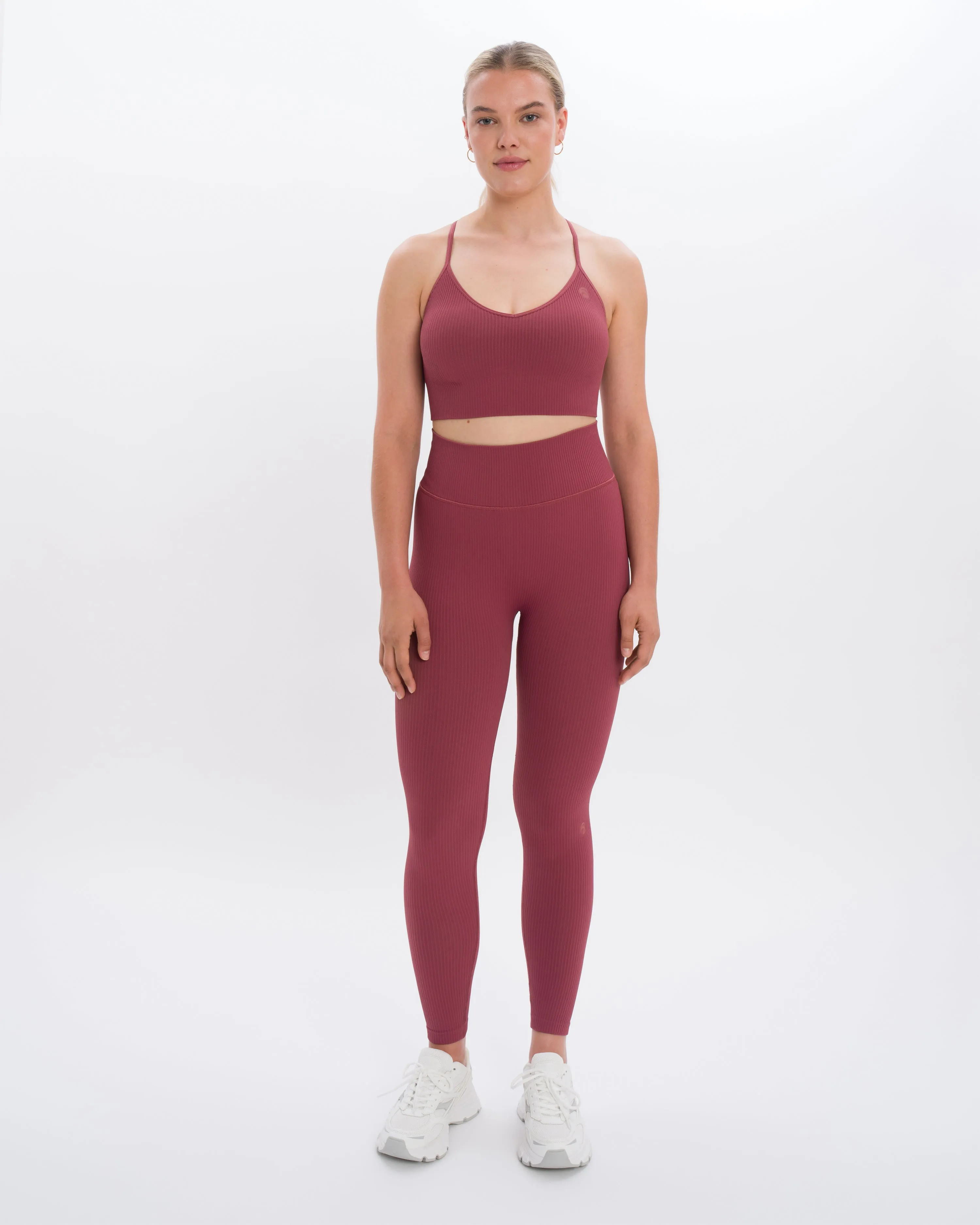 Maya Set - Cayenne sold by Oceansapart