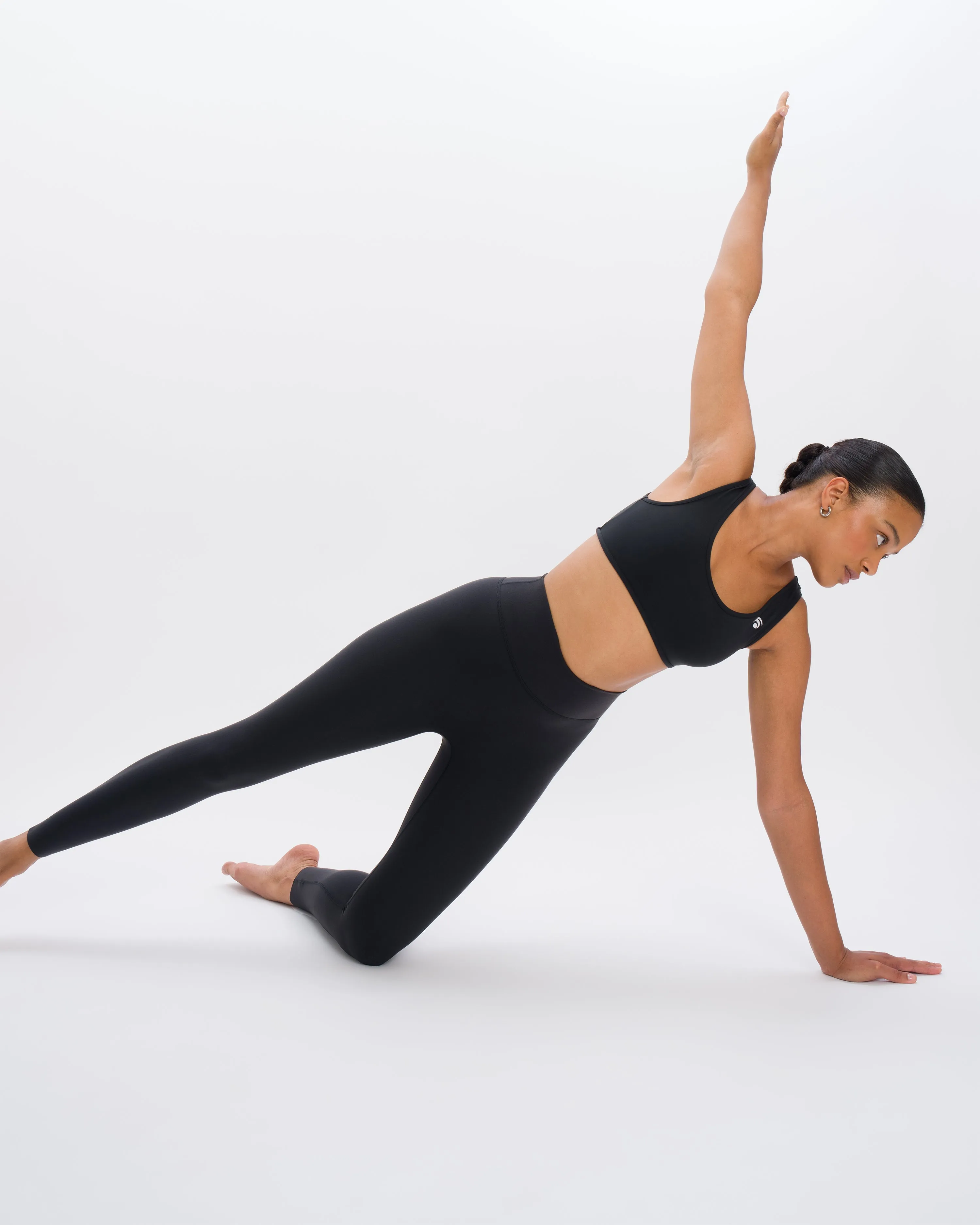 Yara Set - Black sold by Oceansapart product image thumbnail 2