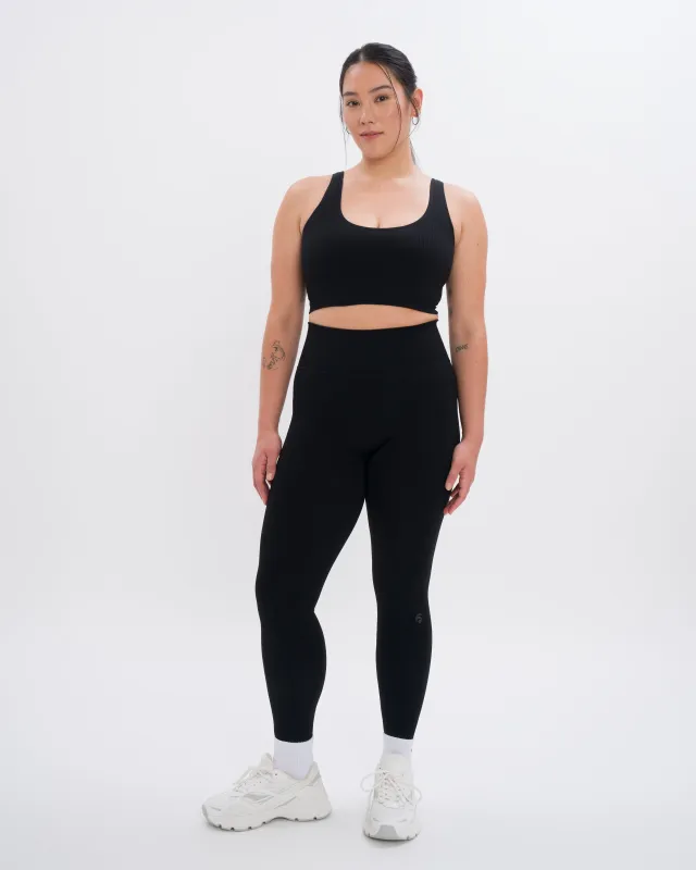 Ruby Set - Black sold by Oceansapart
