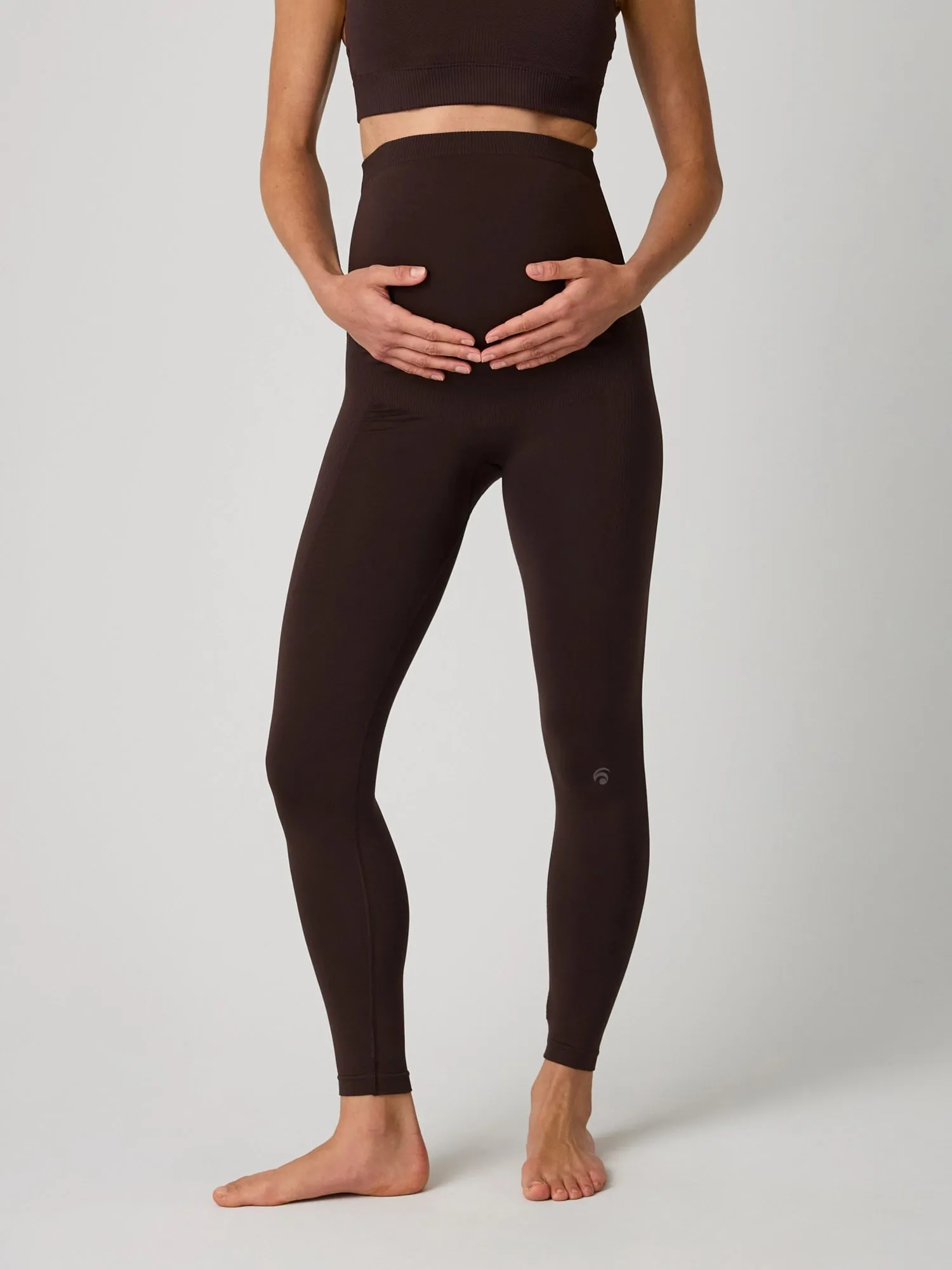 Mila Maternity Set - Dark Oak sold by Oceansapart product image thumbnail 5