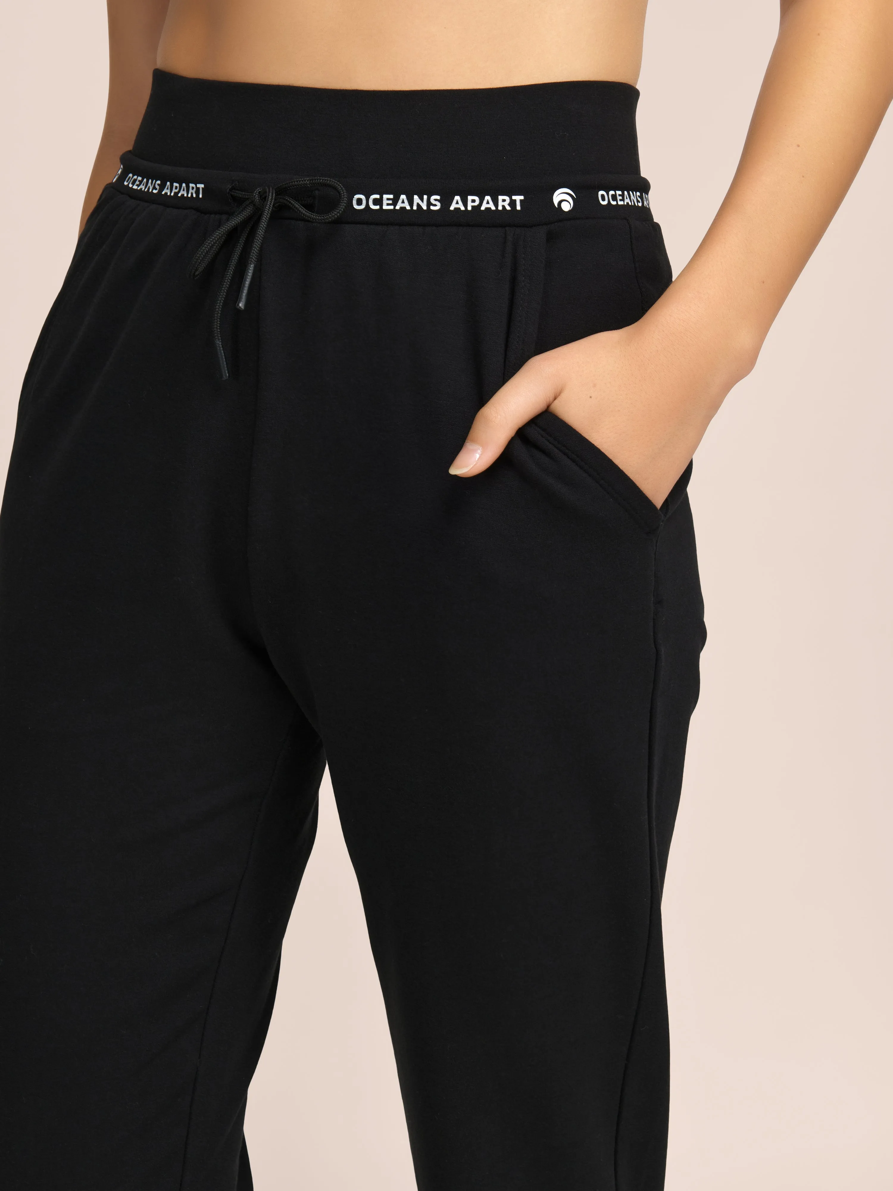 Beauty Sweat Set - Black sold by Oceansapart product image thumbnail 5