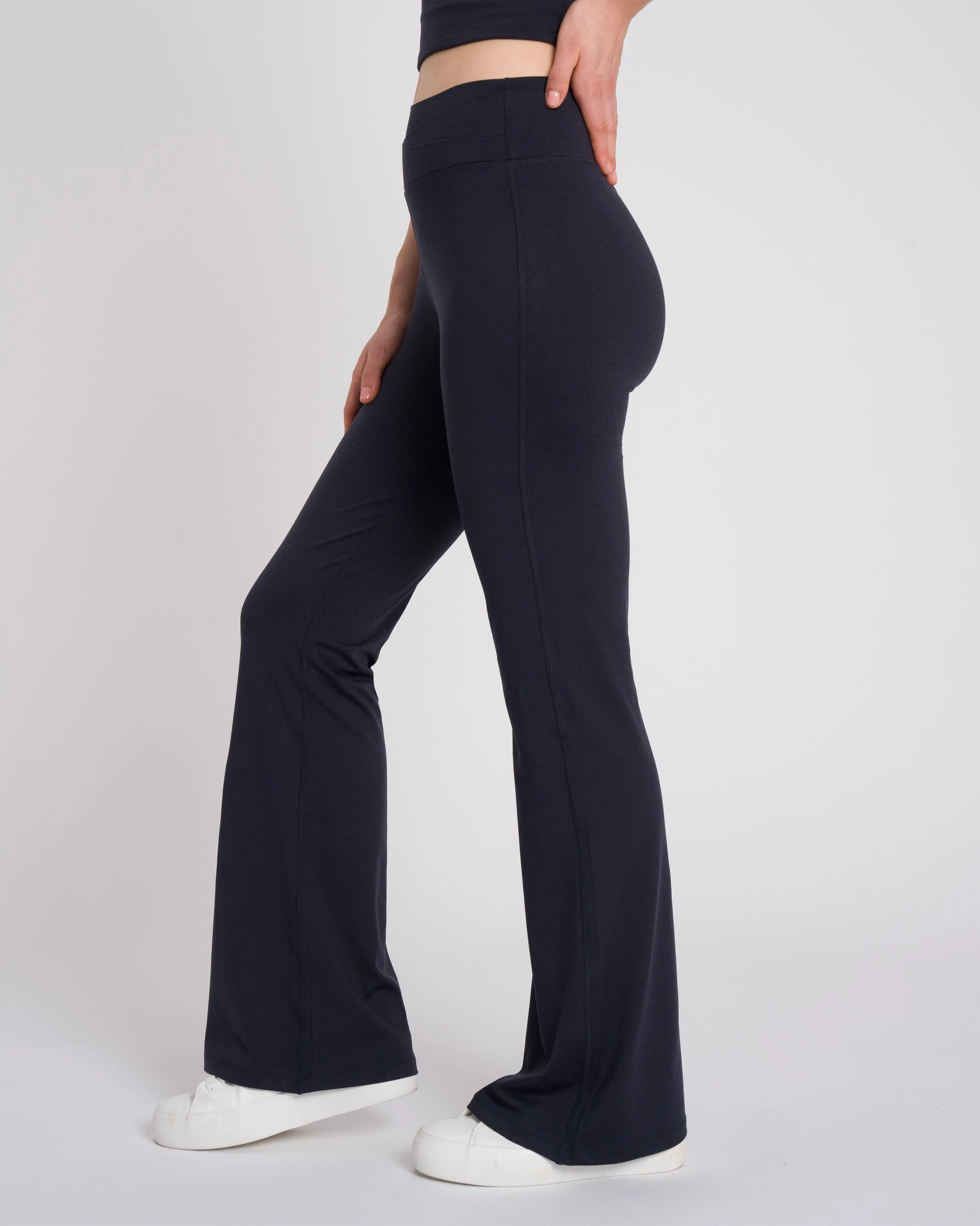 Dahlia Flared Pant sold by Oceansapart product image thumbnail 2