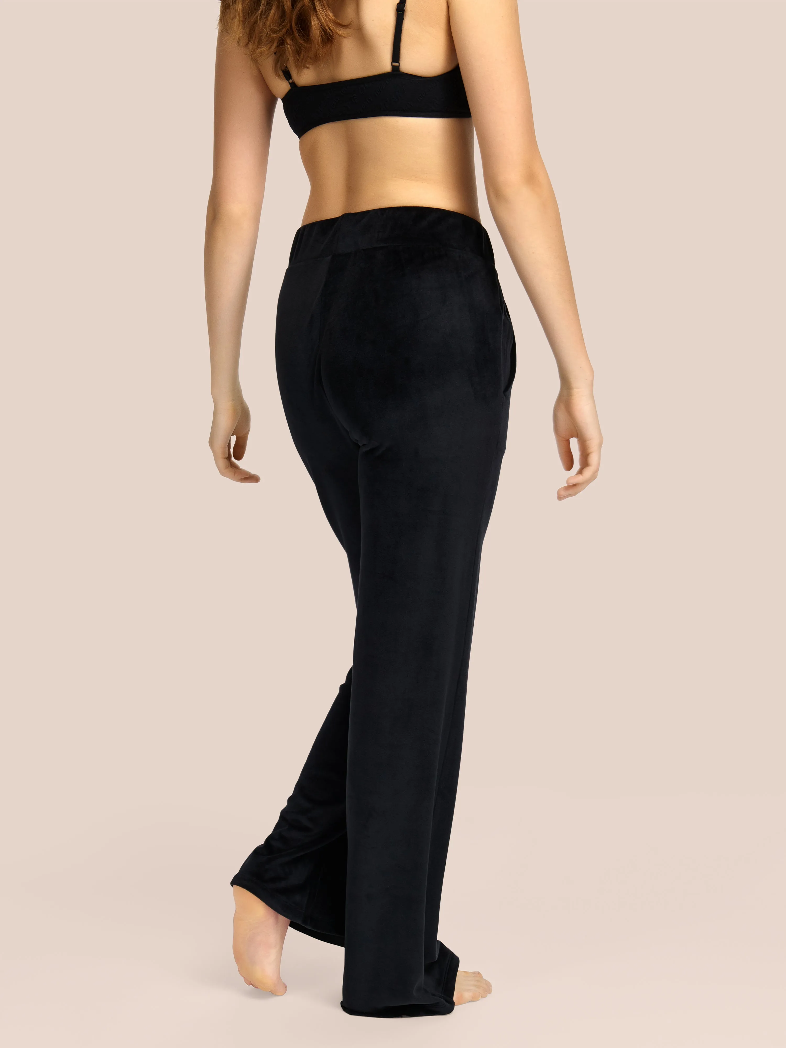 Kelly Lounge Set - Black sold by Oceansapart product image thumbnail 4