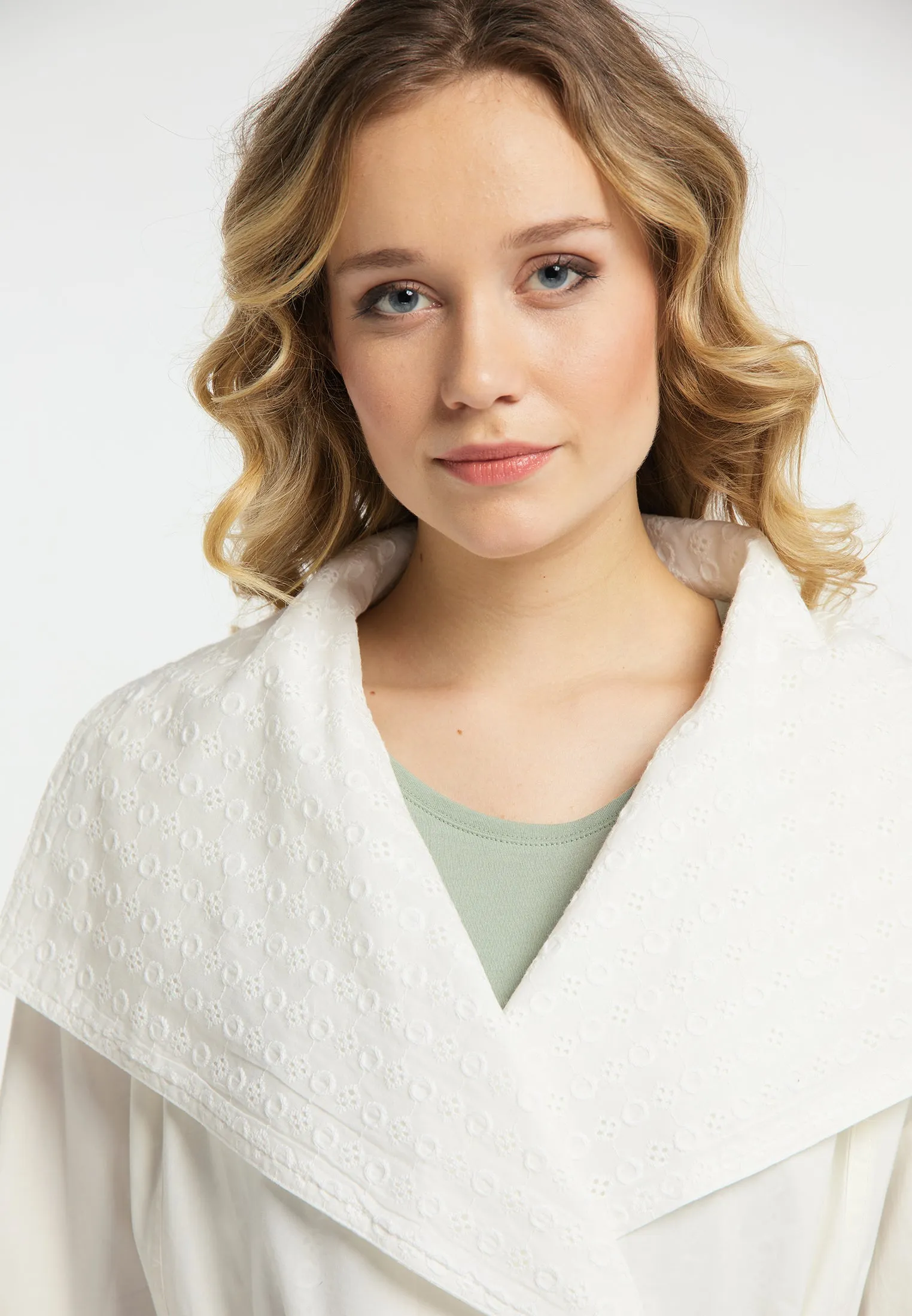 DreiMaster Vintage Women's Short Cotton Coat sold by DreiMaster product image thumbnail 5