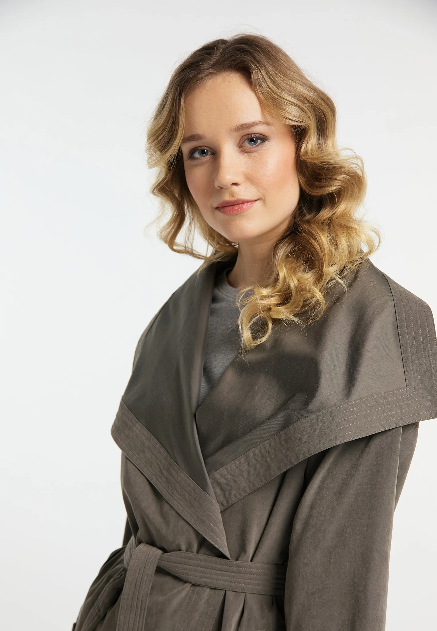 DreiMaster Vintage Women's Cupro Coat sold by DreiMaster product image thumbnail 5