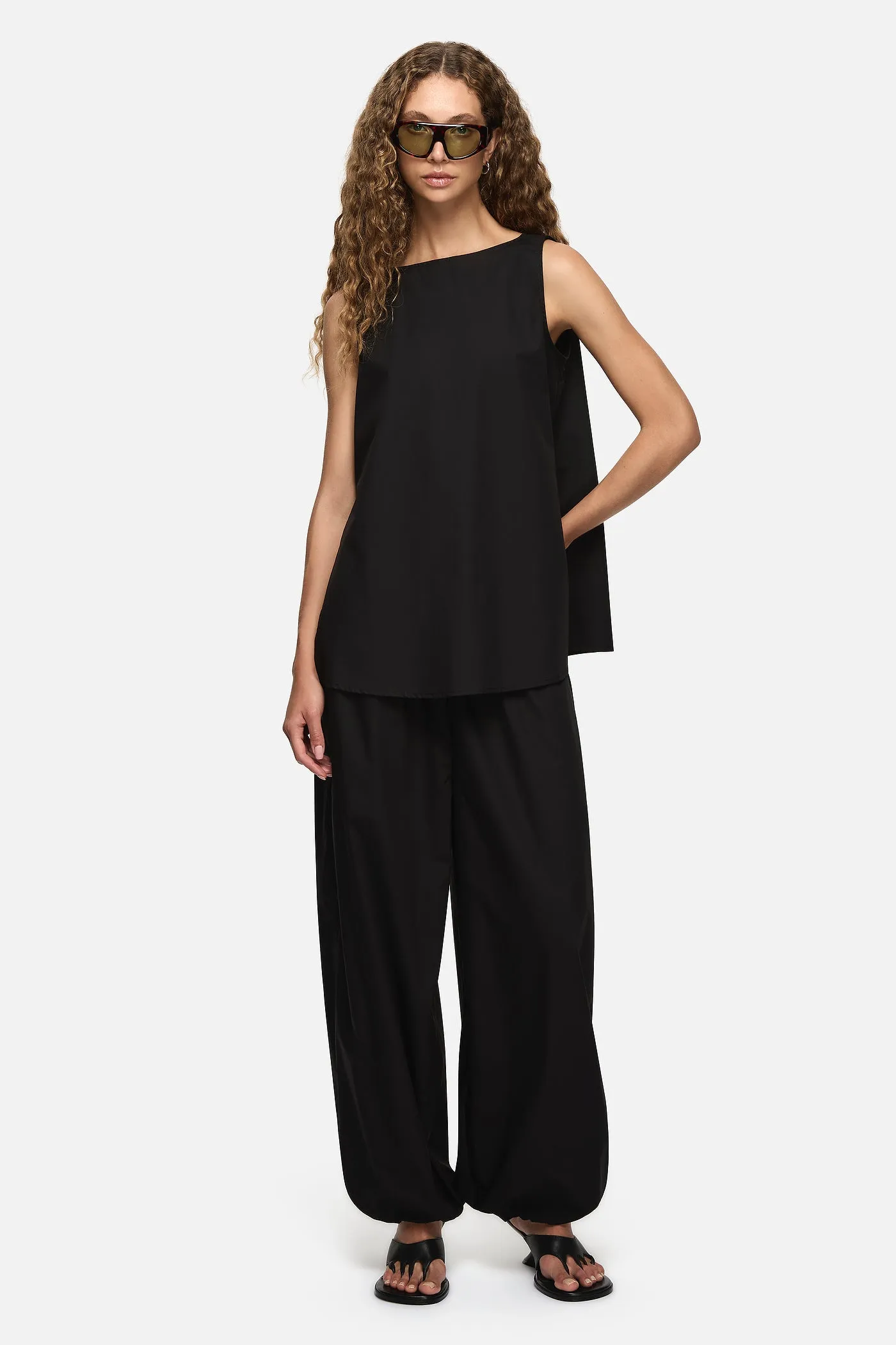 Yan Top Black sold by Blanca