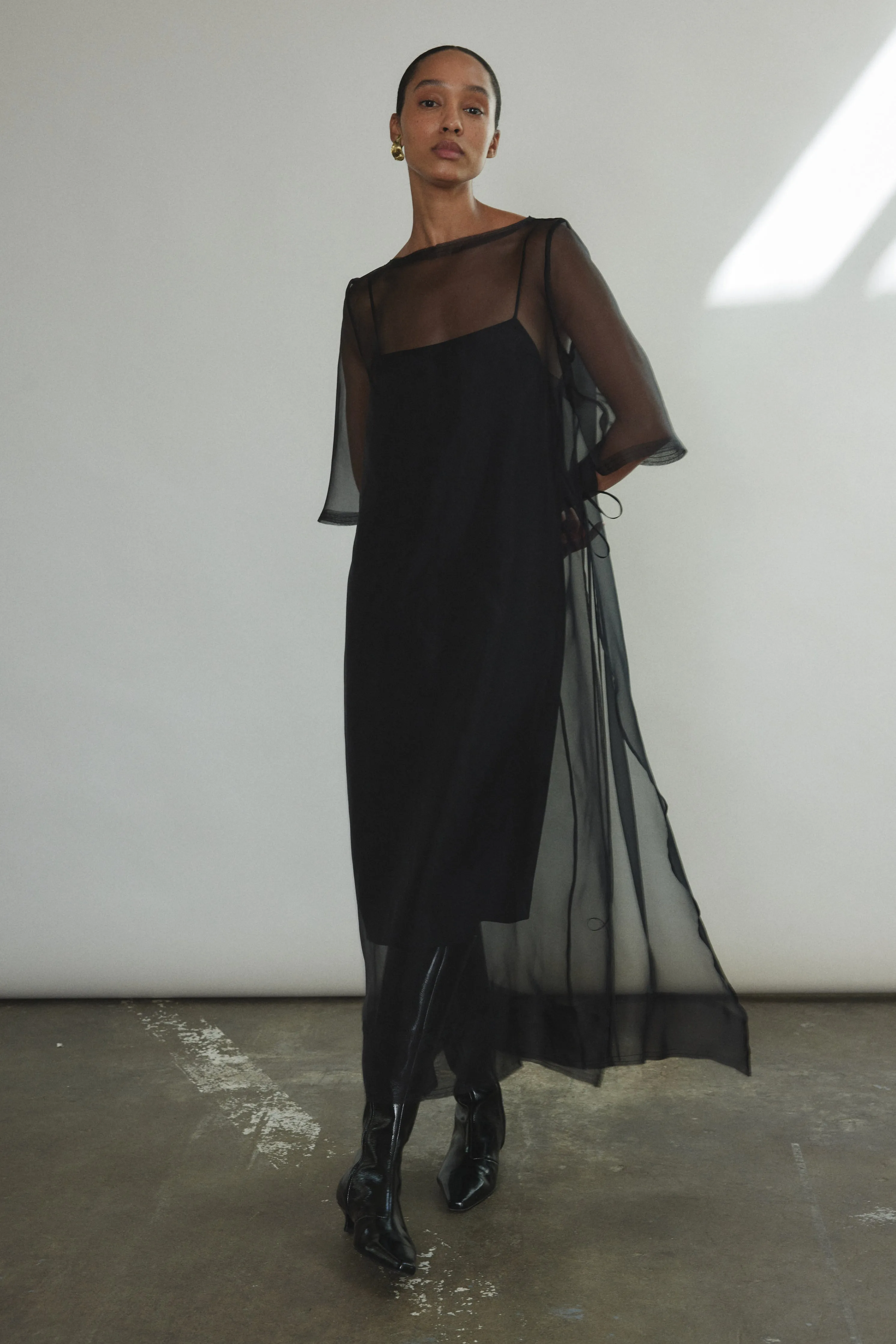 Thea Sheath Dress - Black sold by Kamperett