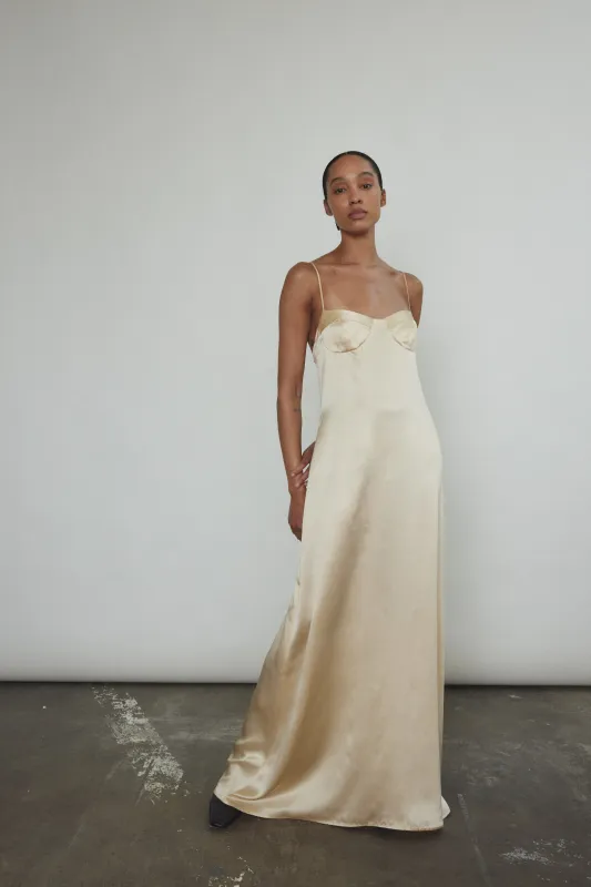 Sloan Slip - Champagne made by Kamperett