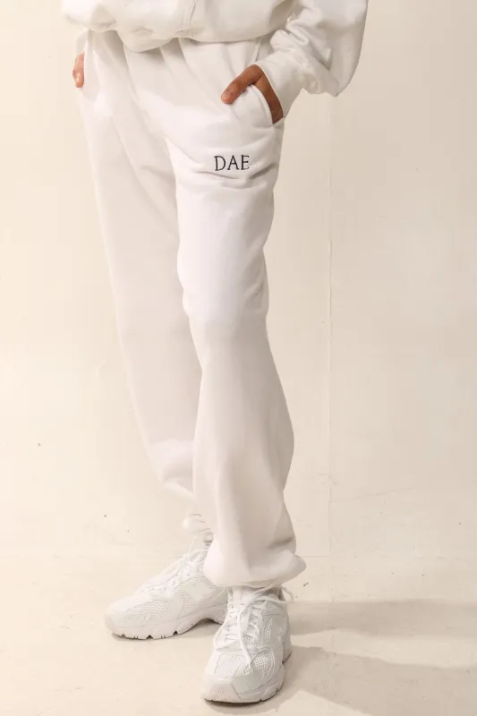 DAE Classic Jogger - White made by DAE