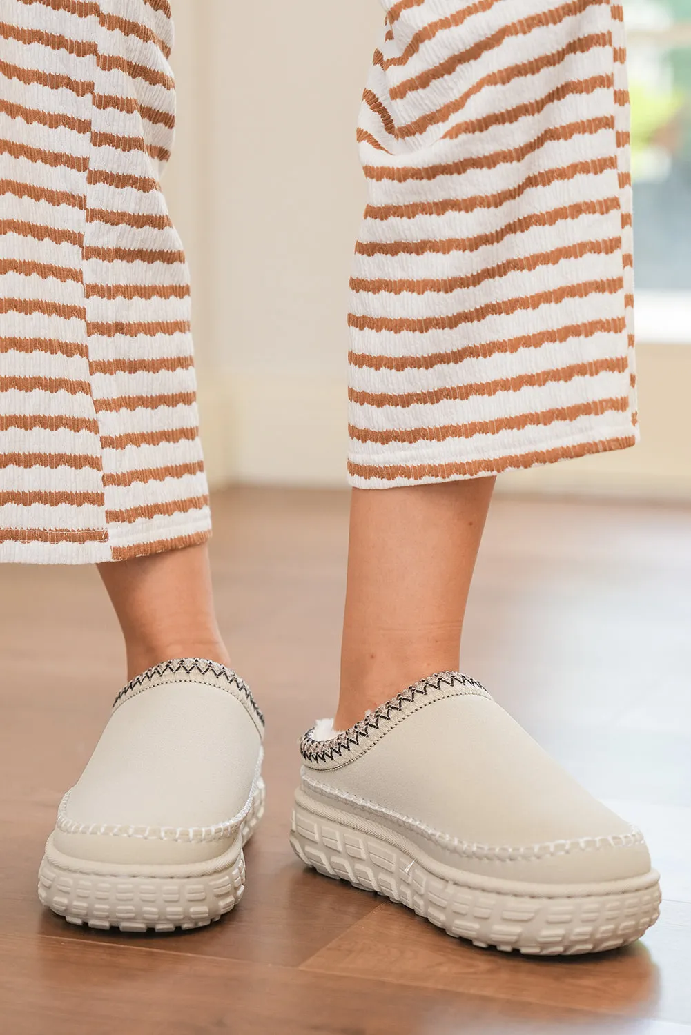 Contrast Stitch Detail Faux Suede Plush Winter Clog Slippers sold by eAura product image thumbnail 3