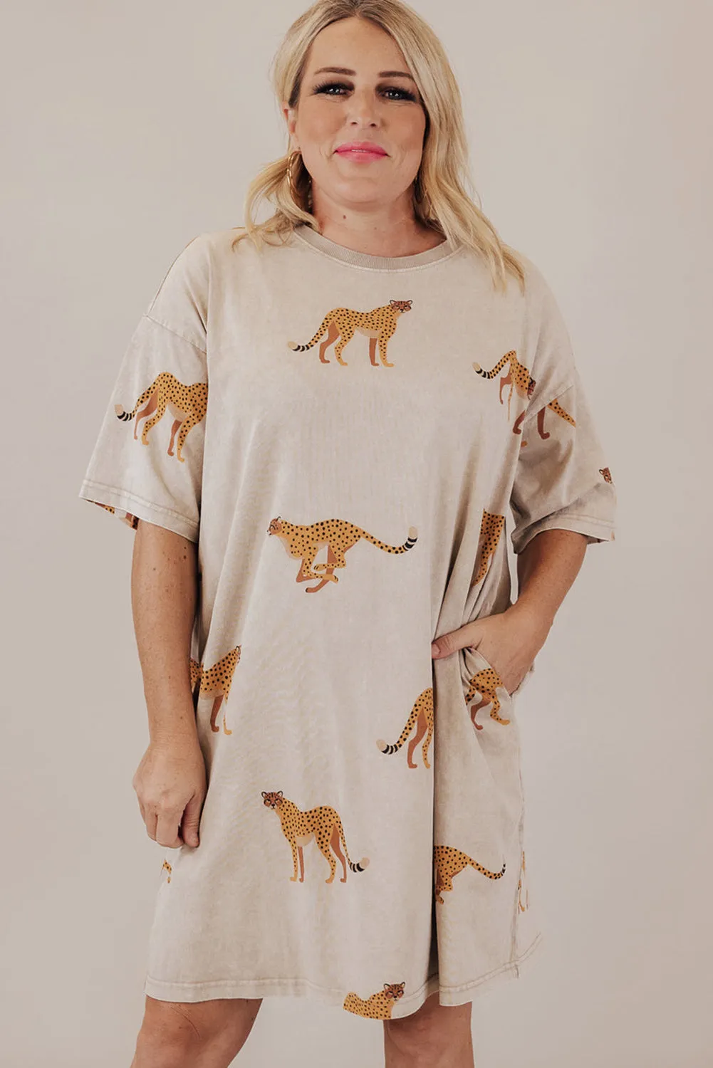 Plus Size Cheetah Print Side Pockets T-Shirt Mini Dress sold by eAura product image thumbnail 3