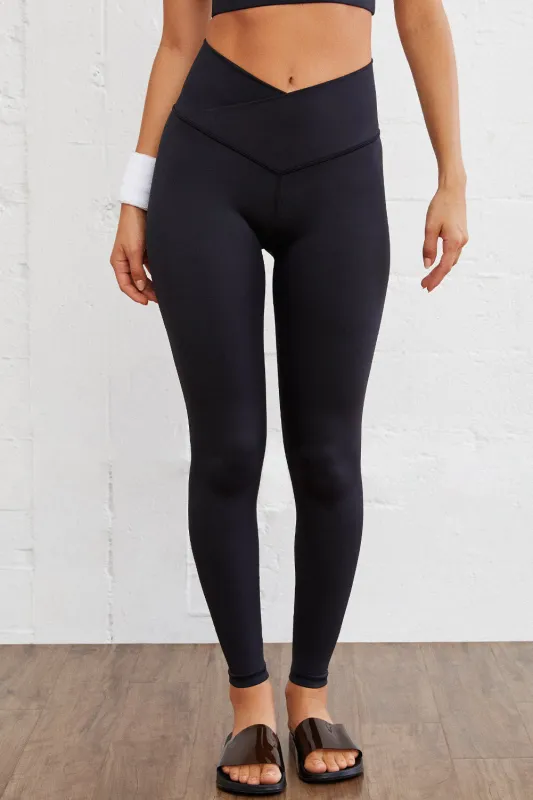 Black Arched Waist Seamless Active Leggings sold by eAura