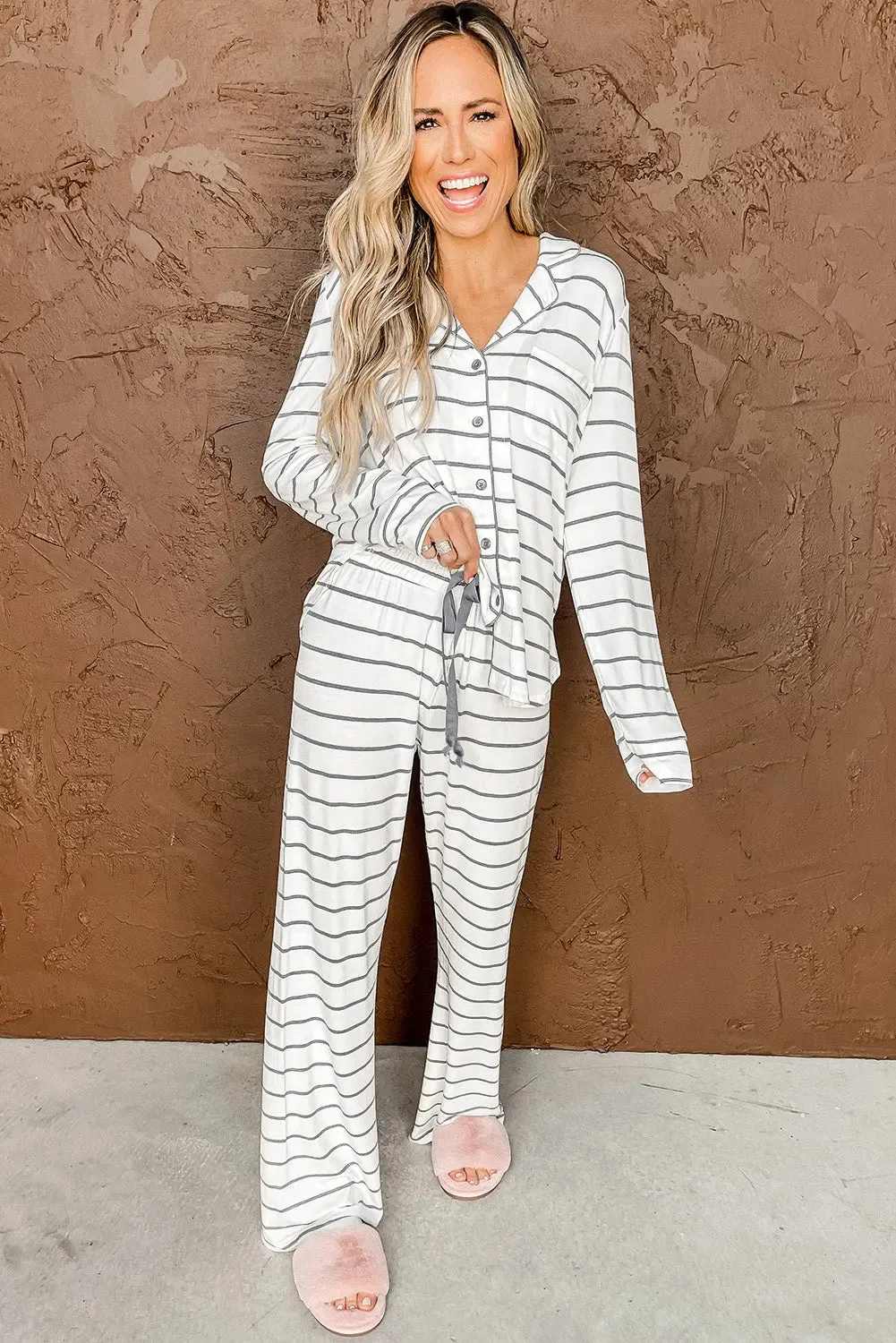 Striped Print Long Sleeve and Pants Pajamas Set sold by eAura product image thumbnail 4
