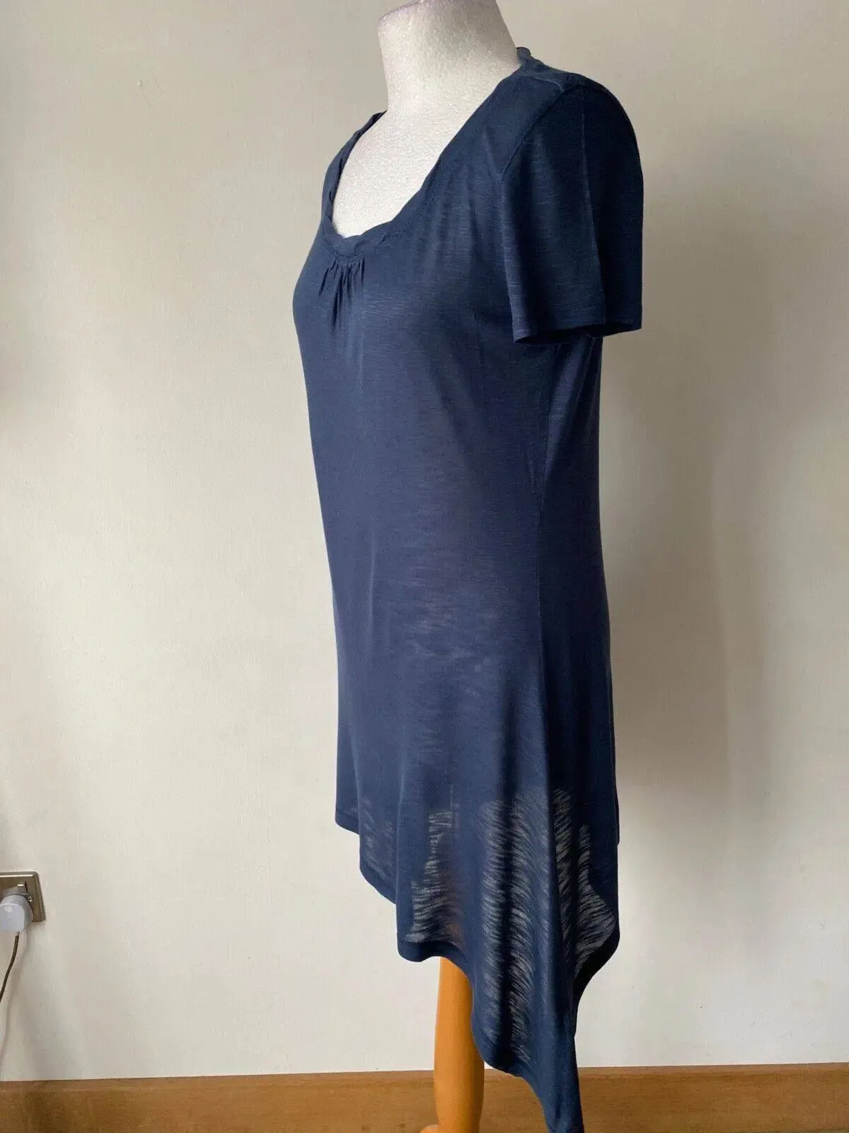 FatFace Cap Sleeve Hanky Hem Jersey Top Sizes 8, 12, 16, 18 sold by eAura product image thumbnail 2