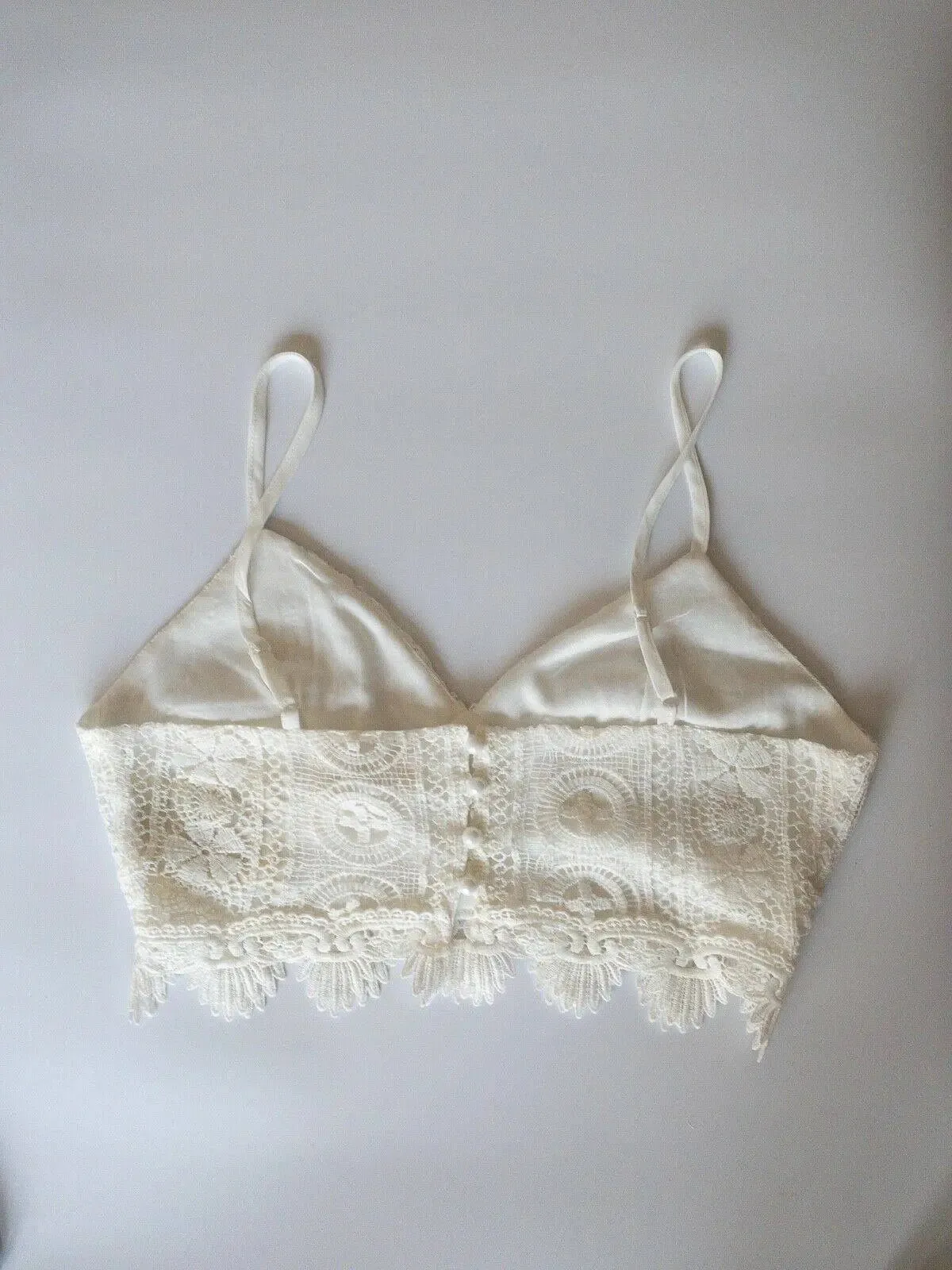 Umenda Crochet Layered Crop Top Size 10 Pearl Button Detail sold by eAura product image thumbnail 2