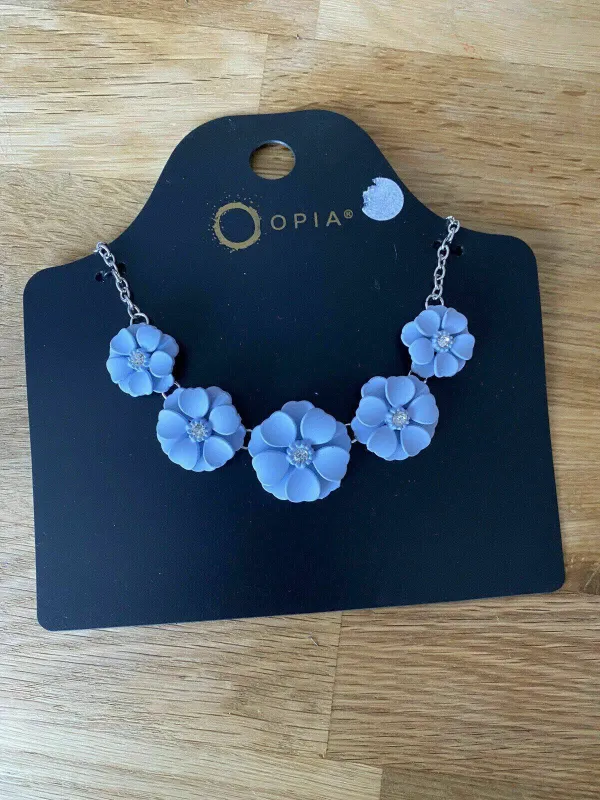Primark Opia Flower Necklace blue Flowers Silver Plated Chain Costume Jewellery sold by eAura