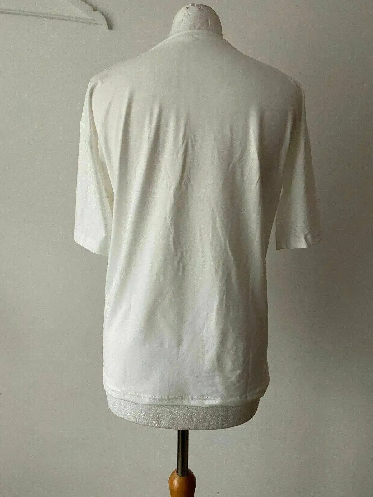 Joom Medusa Print White T-Shirt Size M 10 sold by eAura product image thumbnail 4