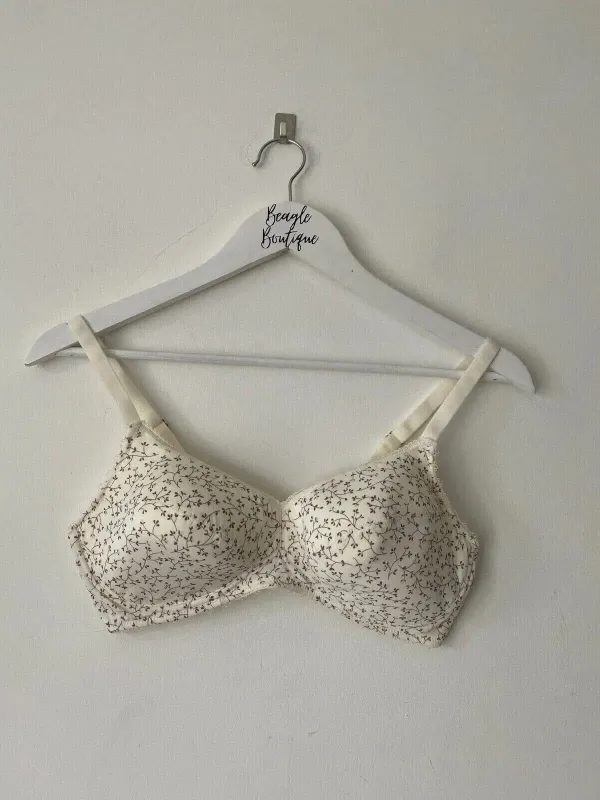 M&S Winter White Non-wired Lightly Padded Bra  36A, 36B, 38A sold by eAura
