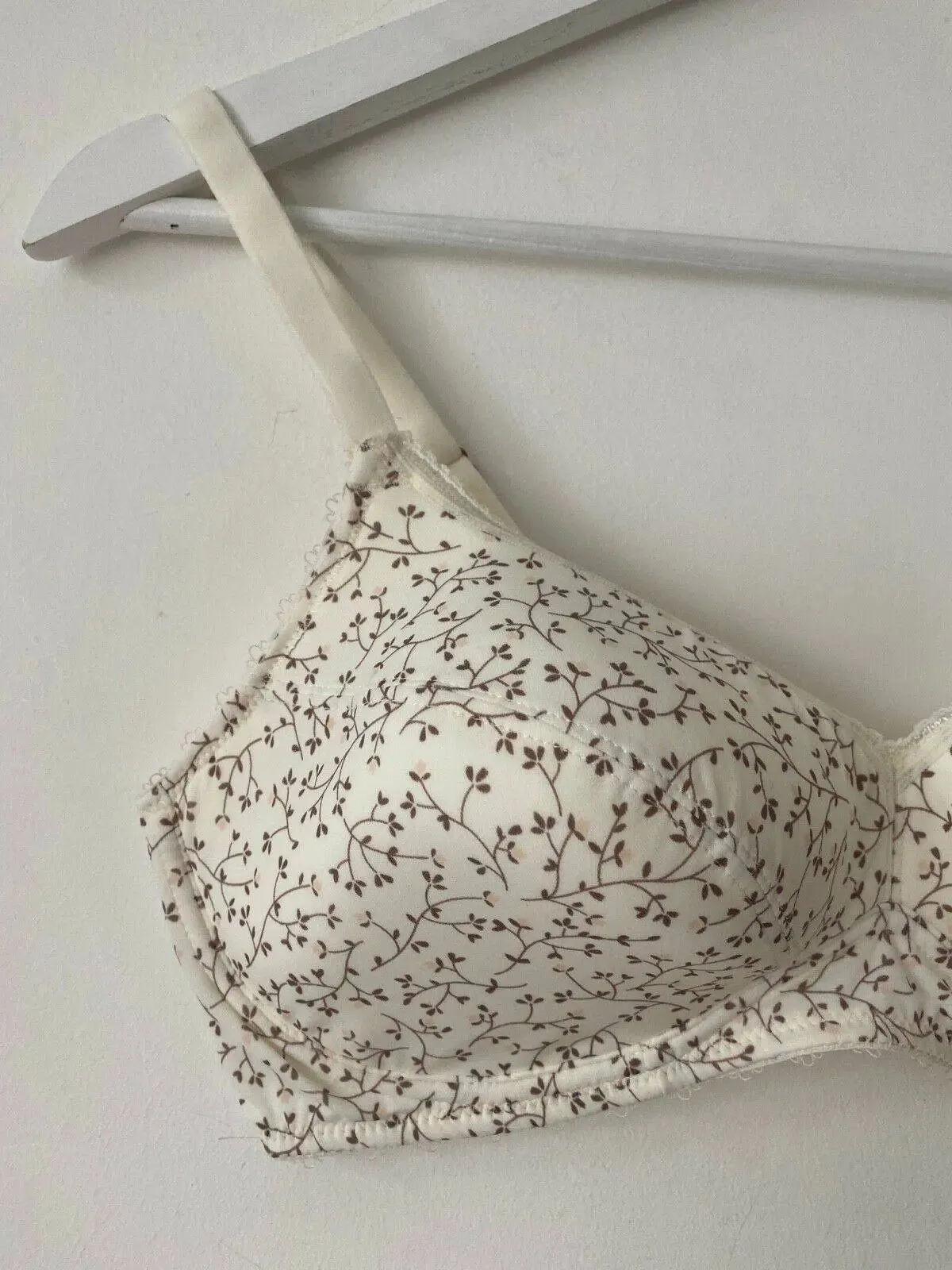 M&S Winter White Non-wired Lightly Padded Bra 36A, 36B, 38A sold by eAura product image thumbnail 2
