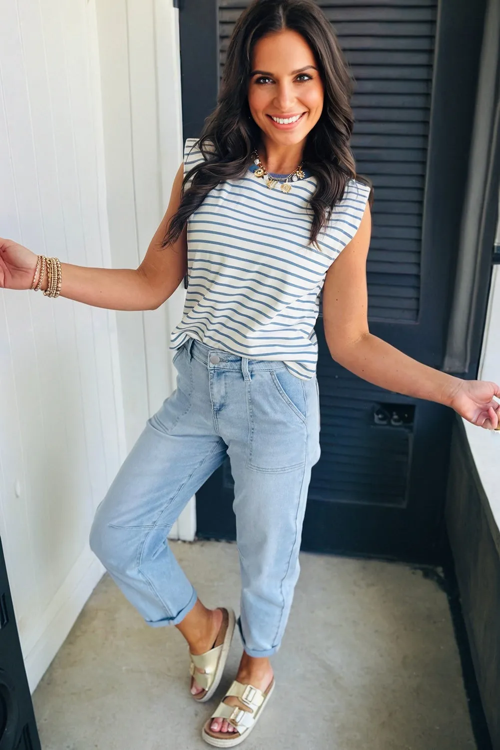 High Rise Barrel Relaxed Patch Pocket Jeans sold by eAura product image thumbnail 3