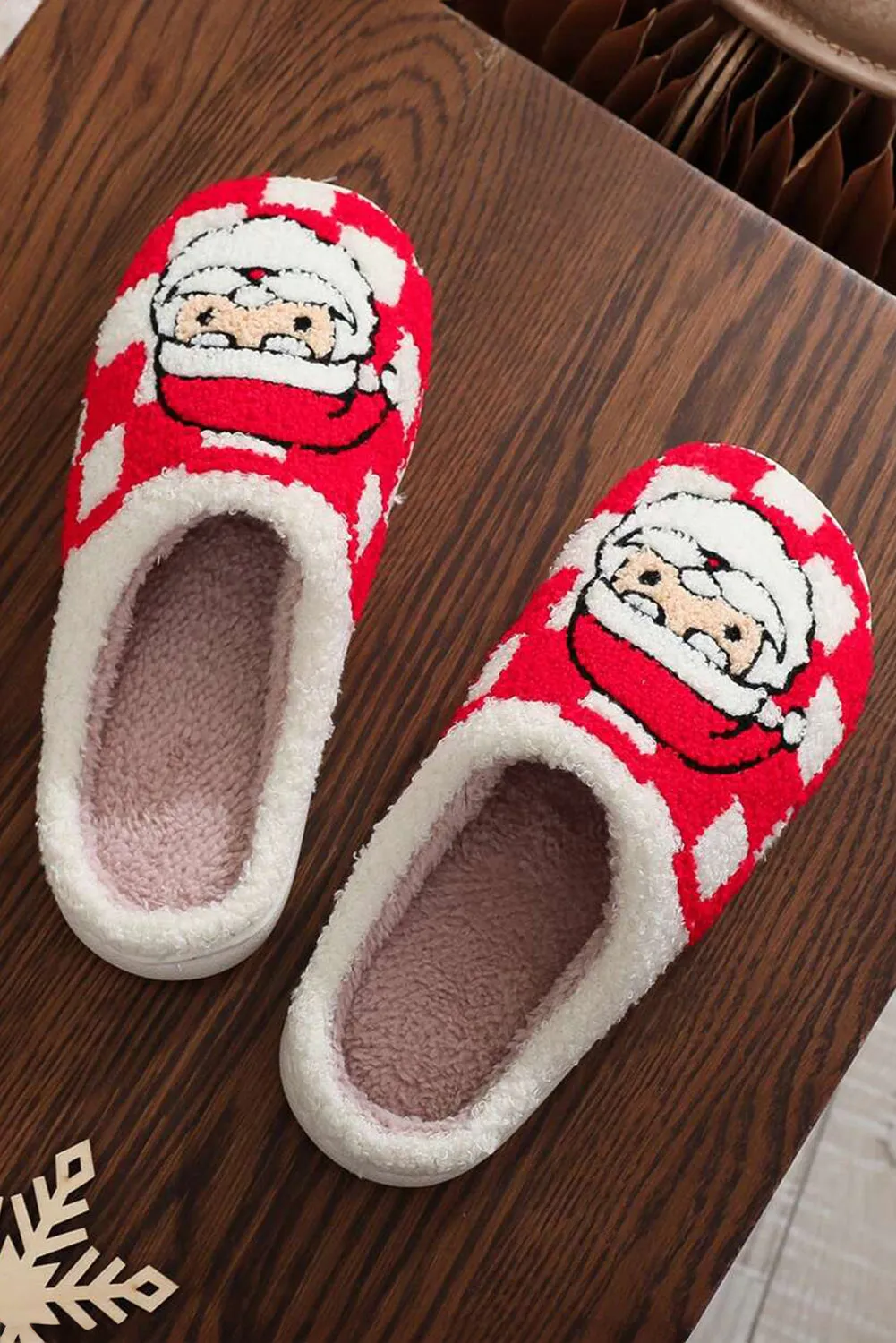 Checkered Santa Claus Graphic Plush Home Slippers sold by eAura product image thumbnail 3