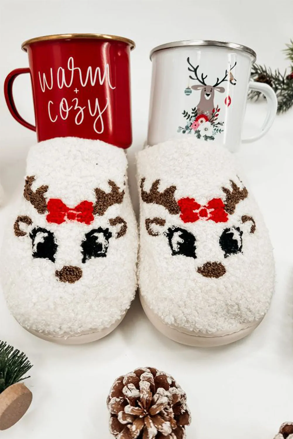 White Christmas Reindeer Pattern Plush Slippers sold by eAura product image thumbnail 4