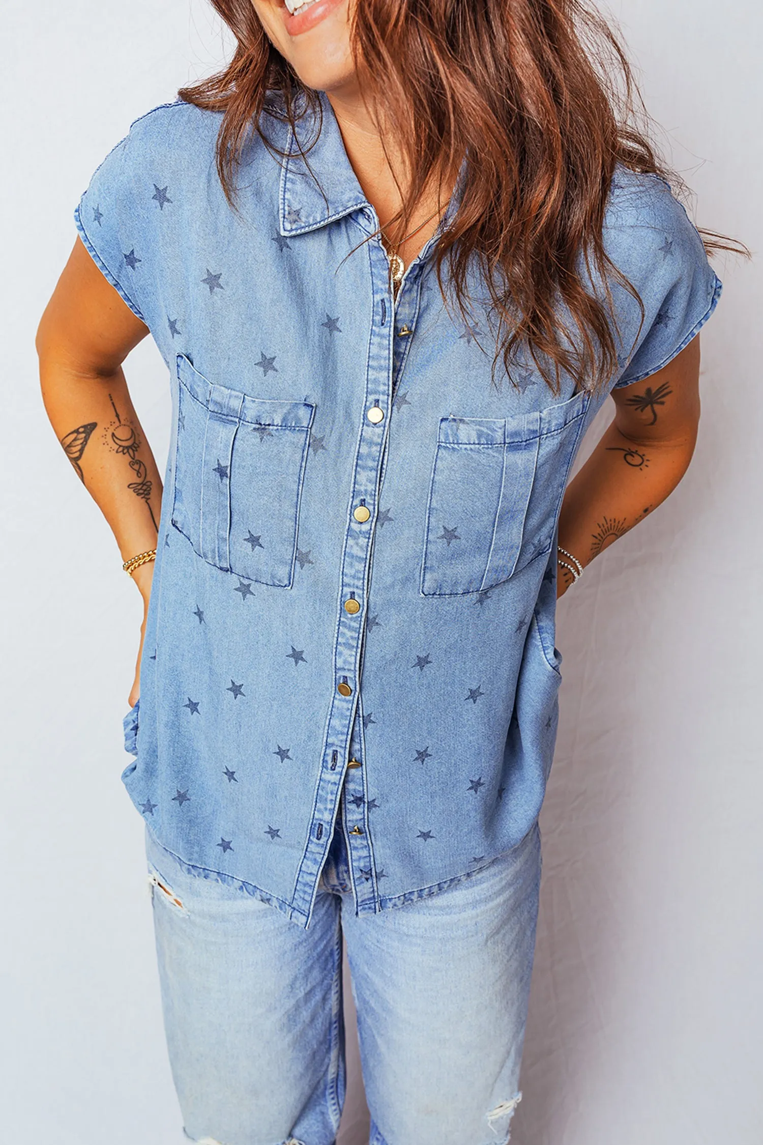 Star Print Double Chest Pocket Short Sleeve Denim Shirt sold by eAura product image thumbnail 3