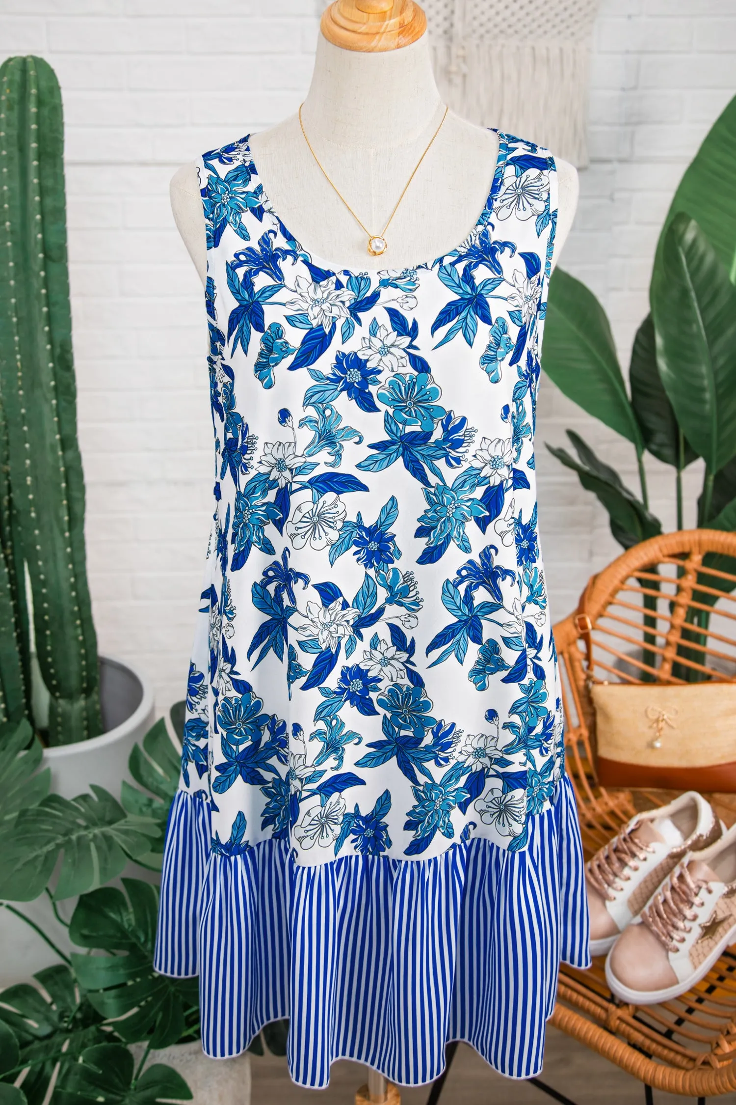 Floral Print Sleeveless Striped Ruffle Hem Patchwork Dress sold by eAura product image thumbnail 5