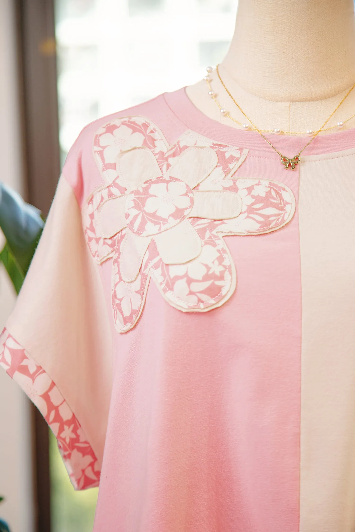 Colour Block Flower Patched Loose T-Shirt sold by eAura product image thumbnail 4