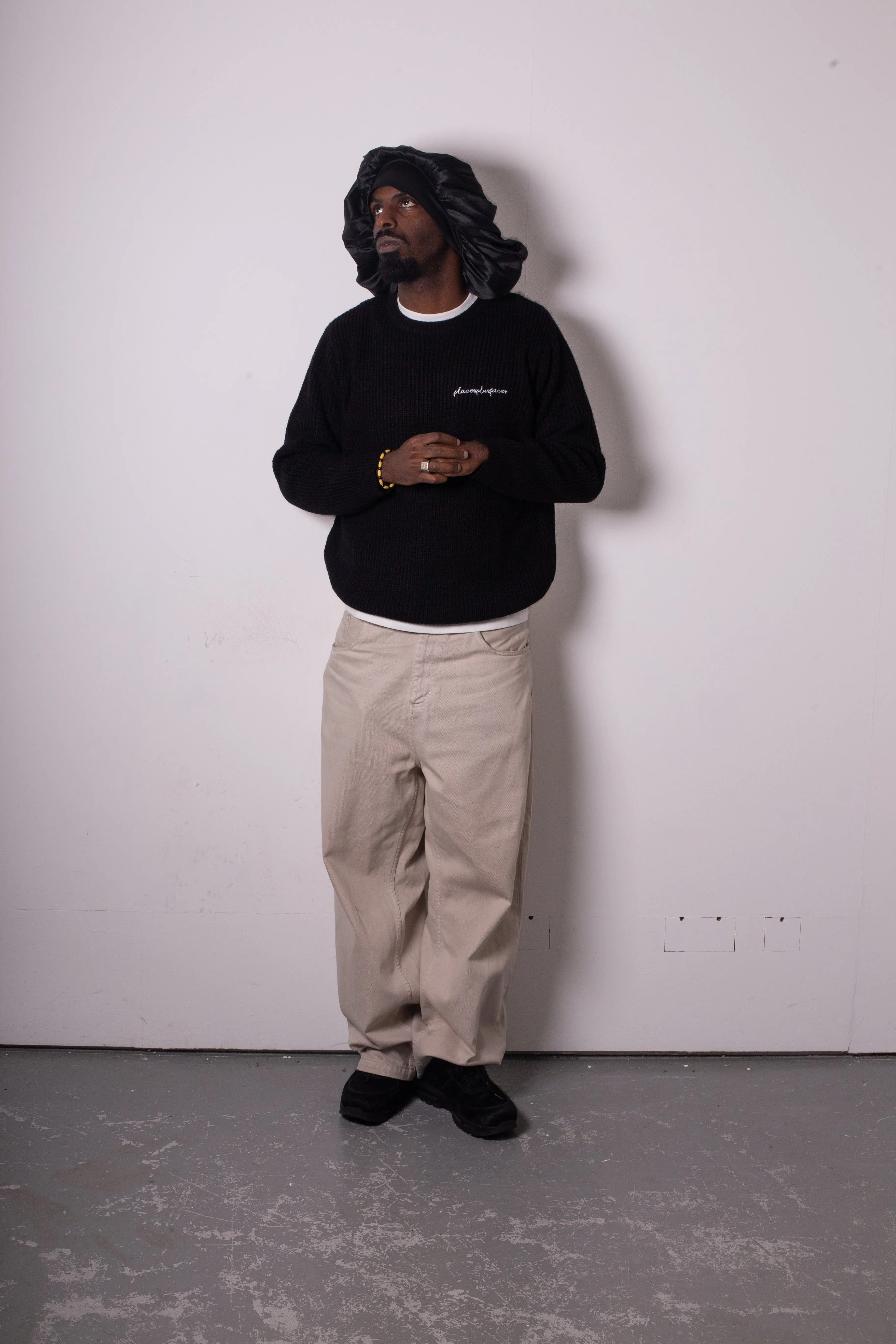 SEASONAL KNIT SWEATER - BLACK sold by Places + Faces product image thumbnail 4