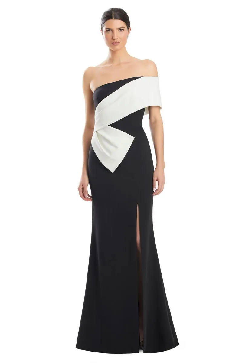 Alexander by Daymor Dress 1981 sold by Terry costa product image thumbnail 2