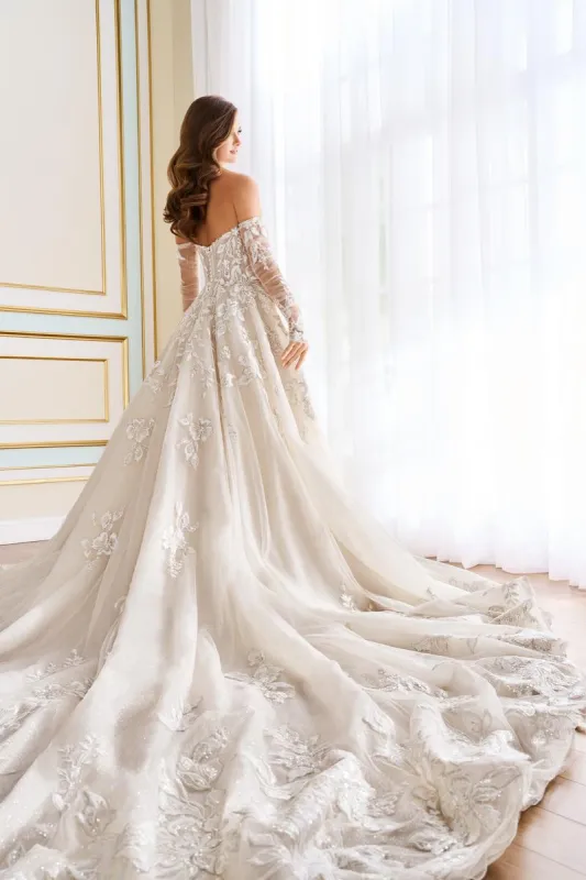 Martin Thornburg Bridal Dress MT9102 made by Mon Cheri