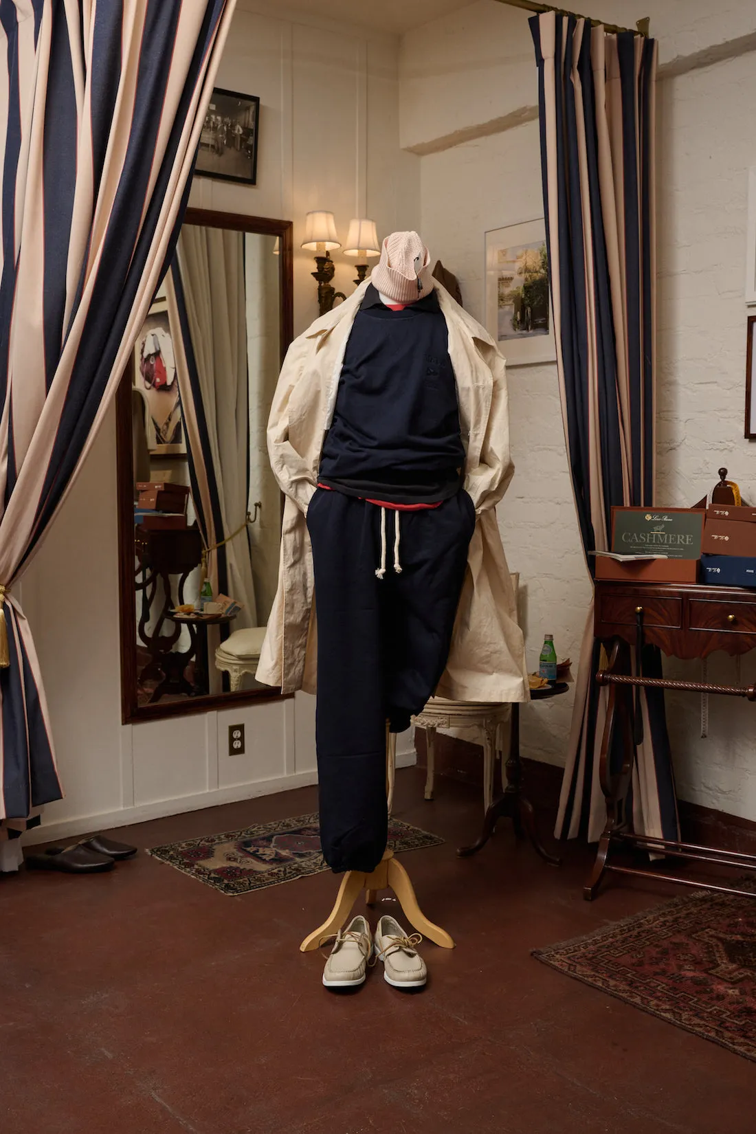 VELA Cotton Tonal Raglan Crewneck Sweatshirt sold by Ghiaia Cashmere