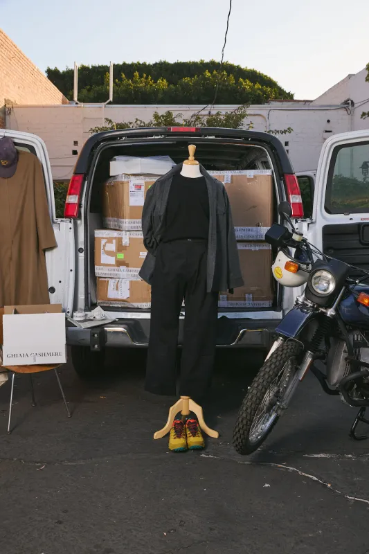 Cashmere Crewneck sold by Ghiaia Cashmere