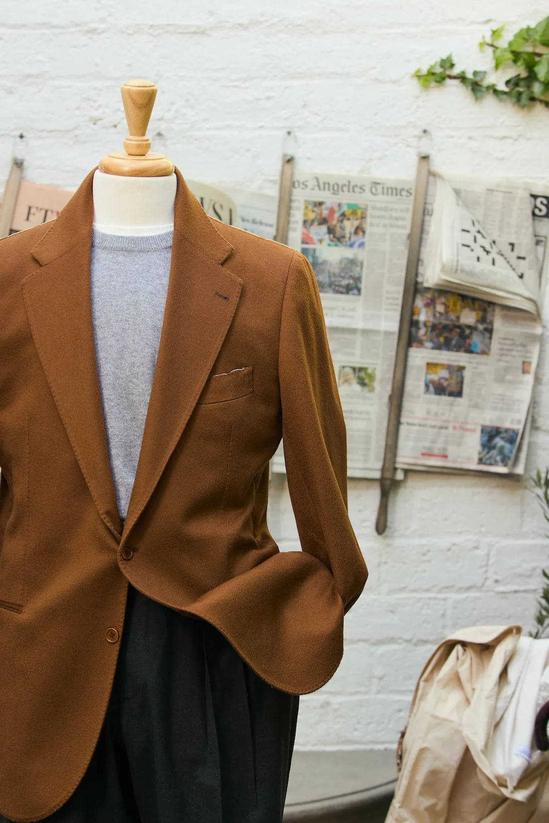 SARTORIA Cashmere "Spalla Milano" Single Breasted Blazer sold by Ghiaia Cashmere product image thumbnail 5