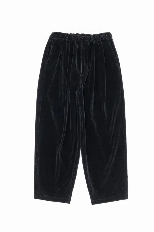 DOUBLE PLEATED WIDE EASY PANTS made by Yoko Sakamoto
