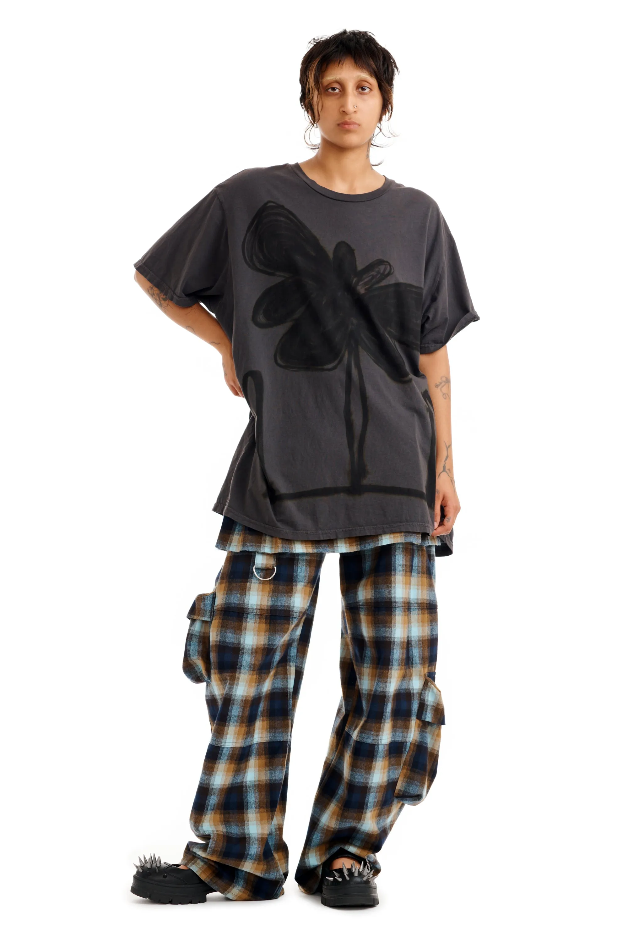 CHARCOAL FLOWER POT PAINTED TEE sold by Collina Strada product image thumbnail 2