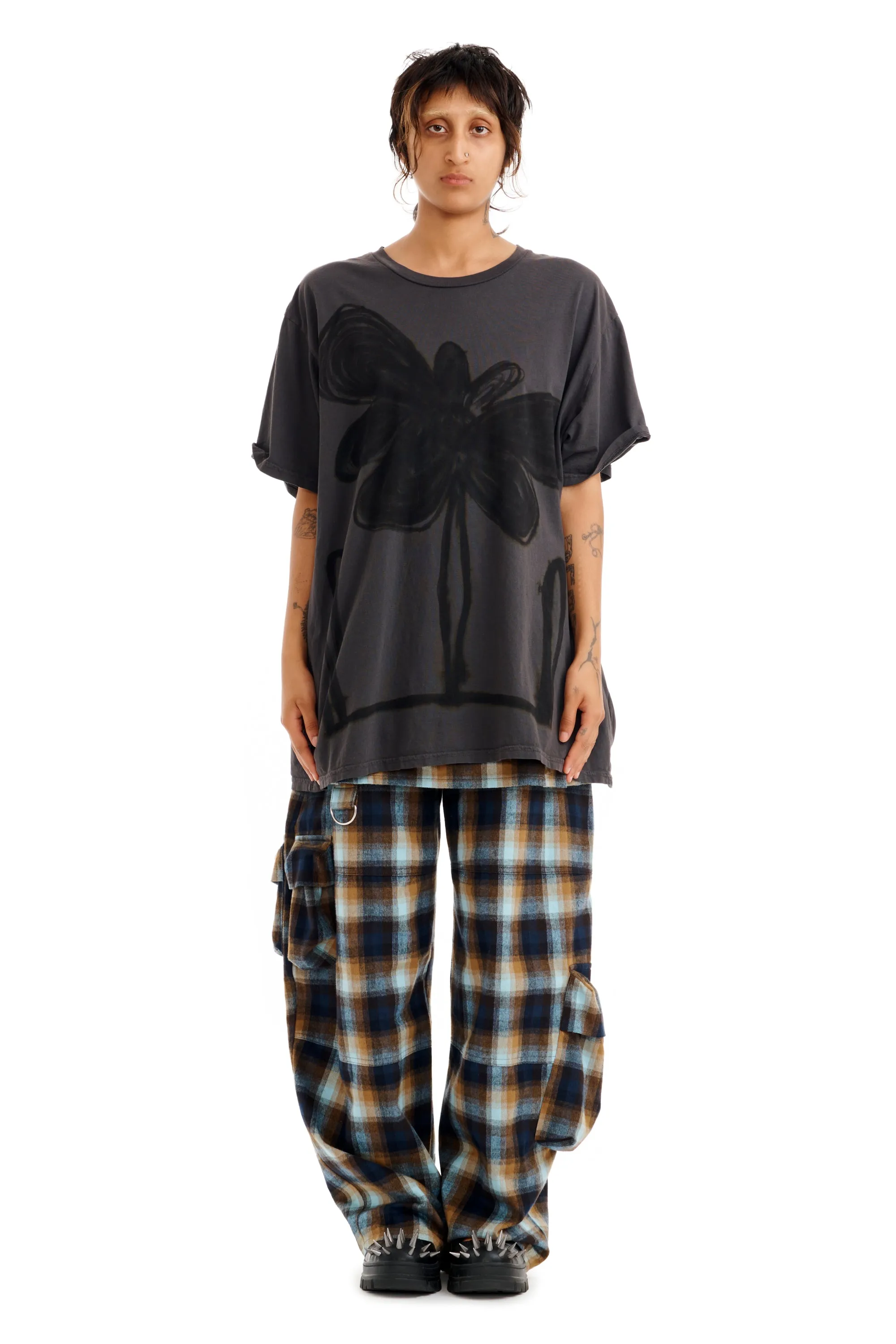 CHARCOAL FLOWER POT PAINTED TEE sold by Collina Strada