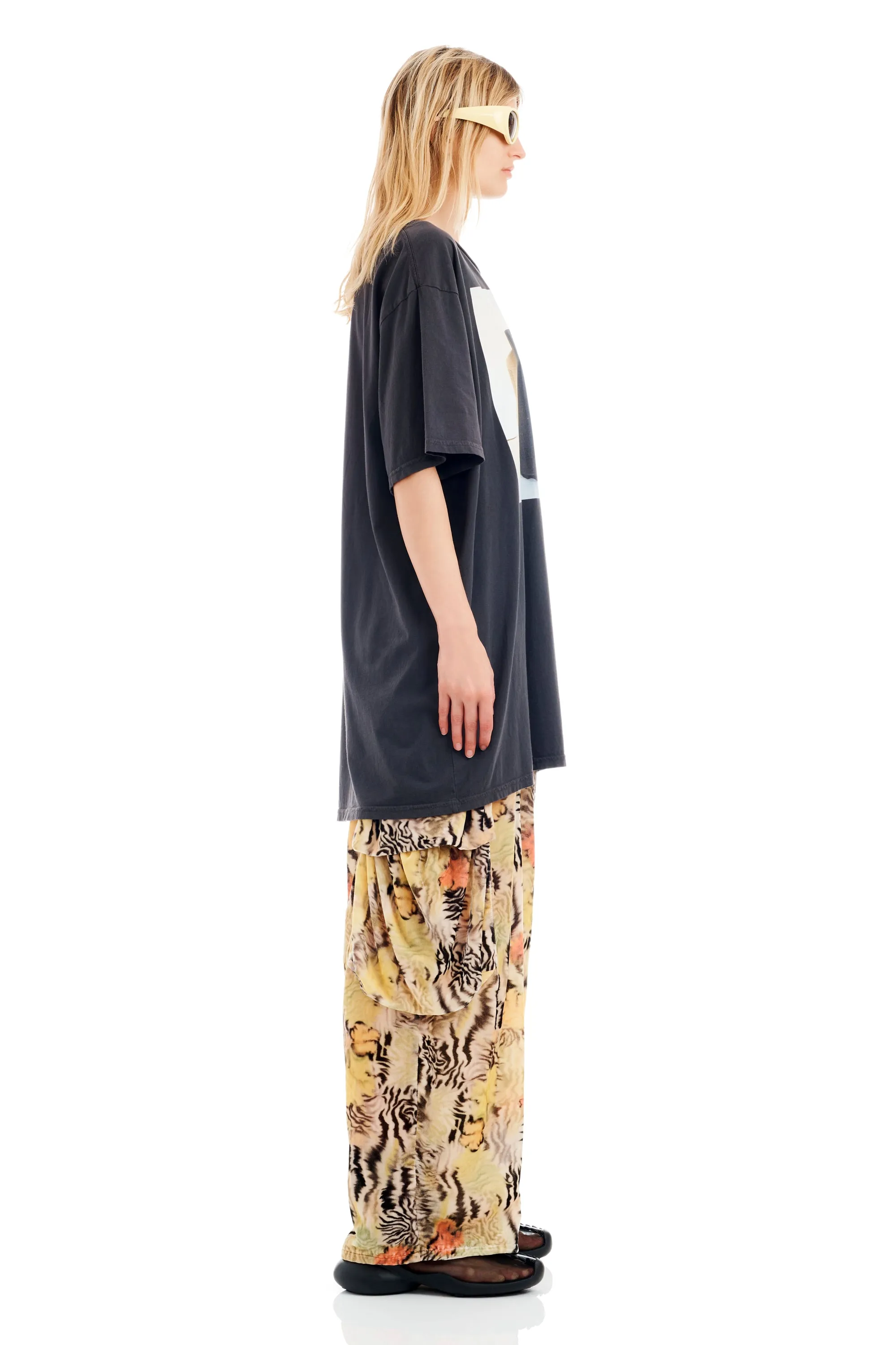 L8R GRAPHIC TEE sold by Collina Strada product image thumbnail 4