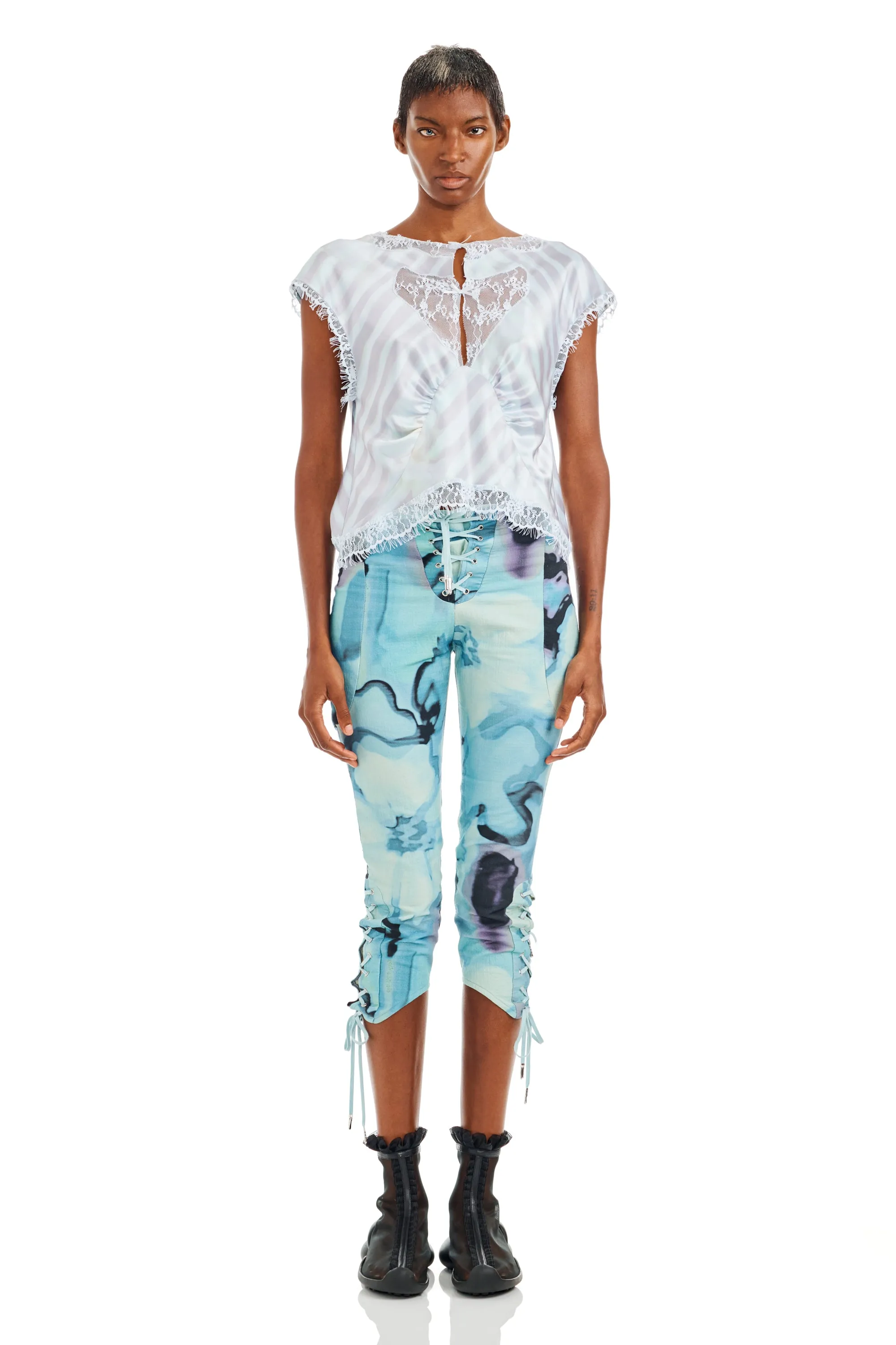 WASHED WAVY NAVY FLOWER STRIPE WATERLILY TOP sold by Collina Strada product image thumbnail 3