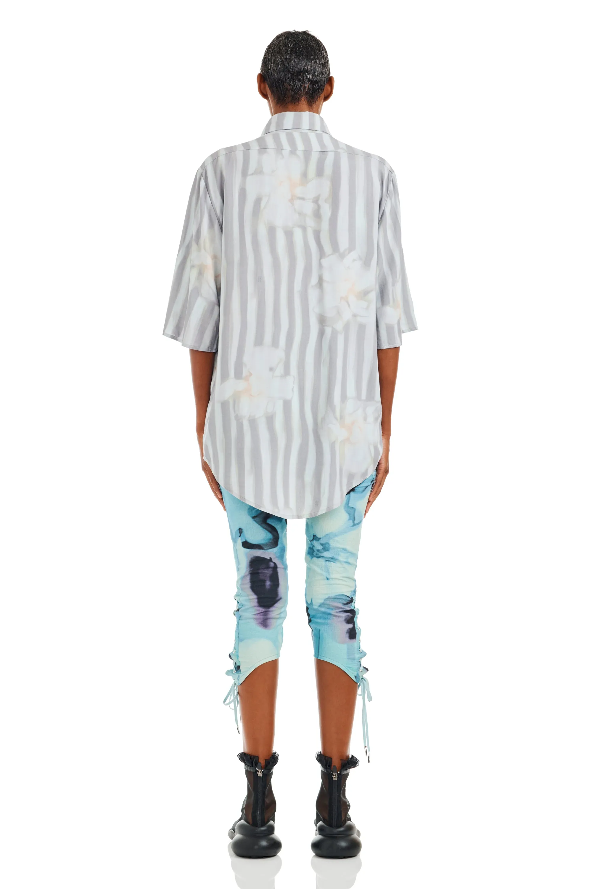 WASHED WAVY NAVY FLOWER STRIPE SUNNY BUTTON UP sold by Collina Strada product image thumbnail 3