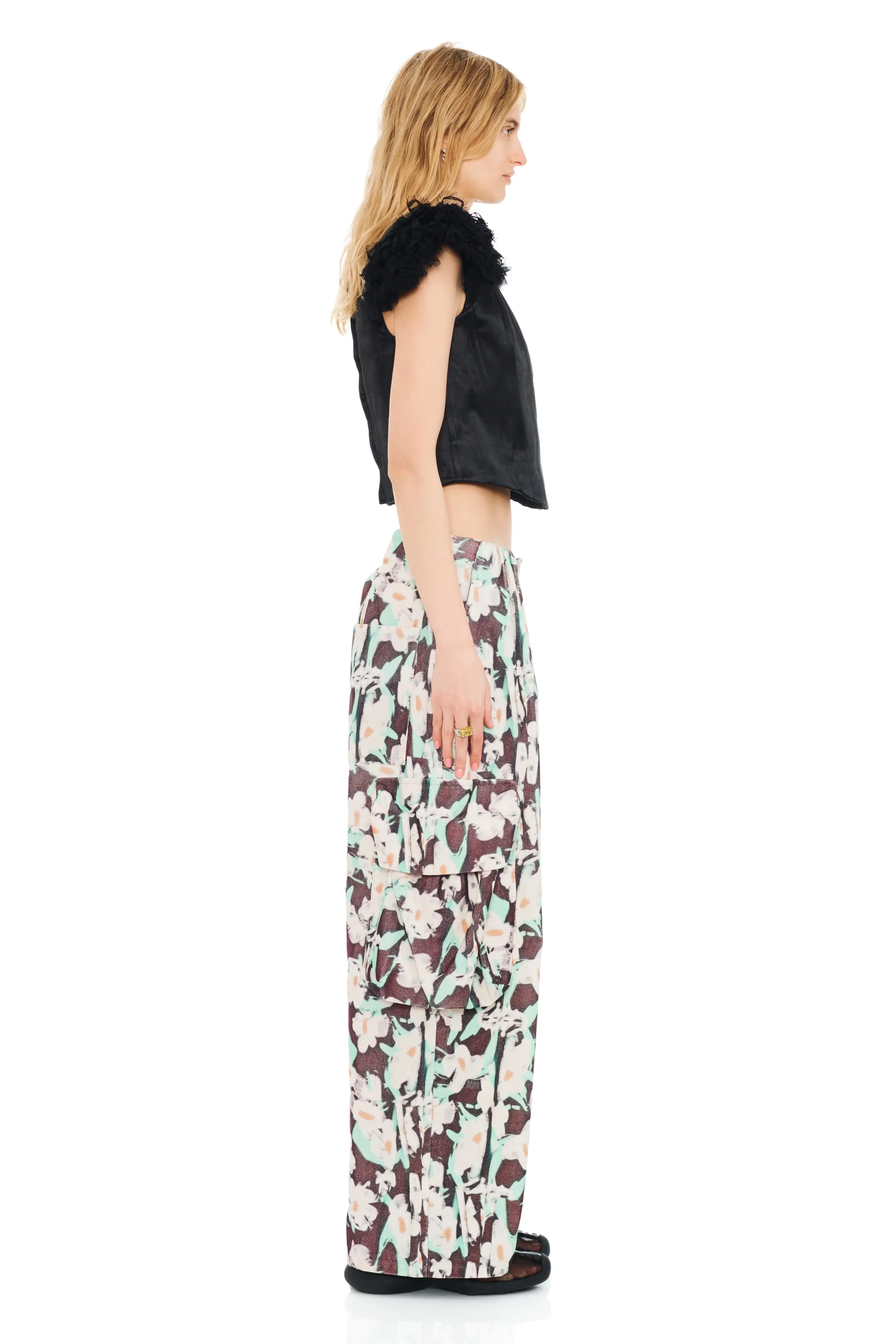BLACK PAINTED DAISY PLEATED CARGO PANT sold by Collina Strada product image thumbnail 4