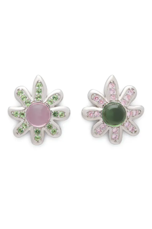 PINK APPLE CHAMOMILE EARRING made by Collina Strada