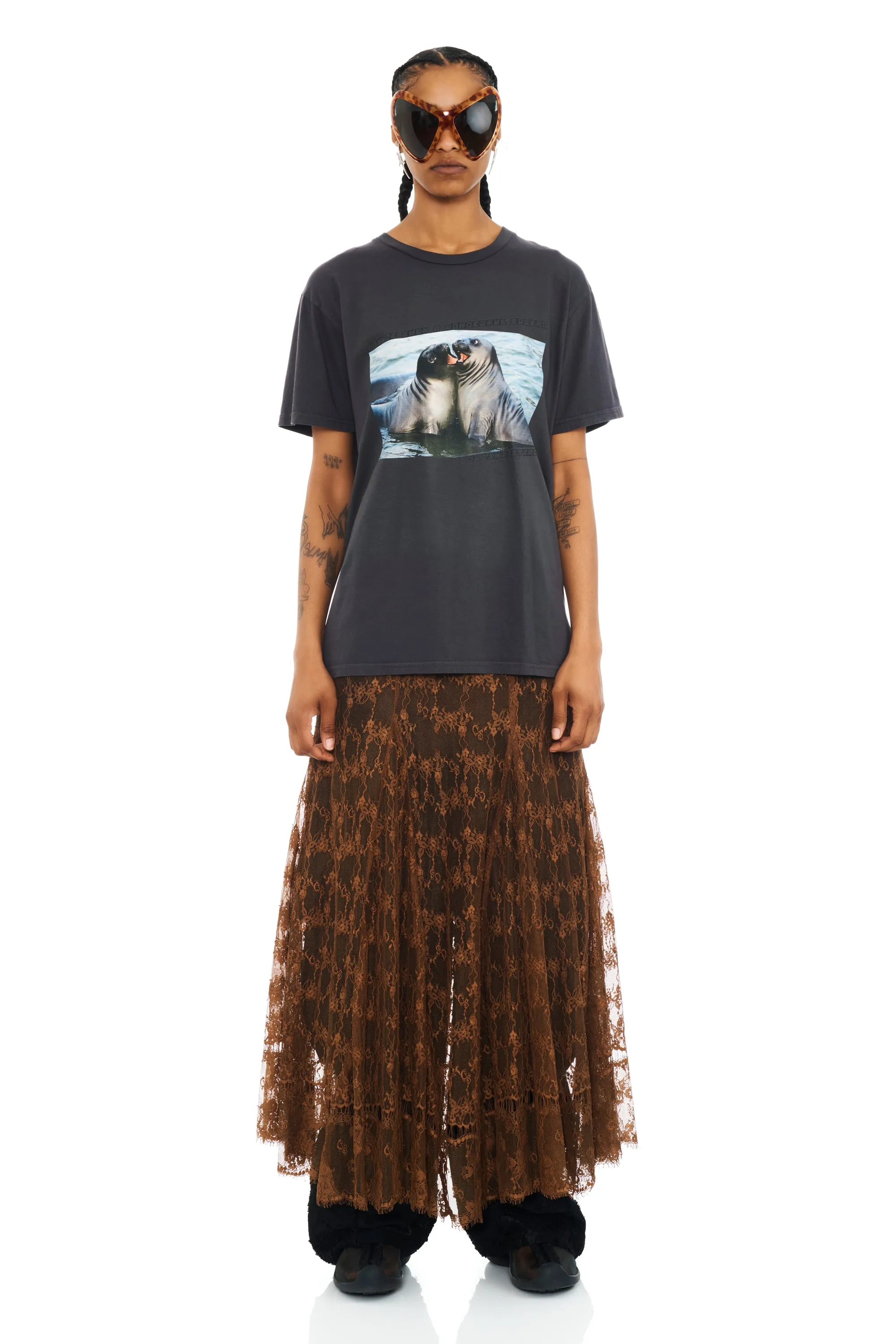 WONDERFUL FRIEND GRAPHIC TEE sold by Collina Strada